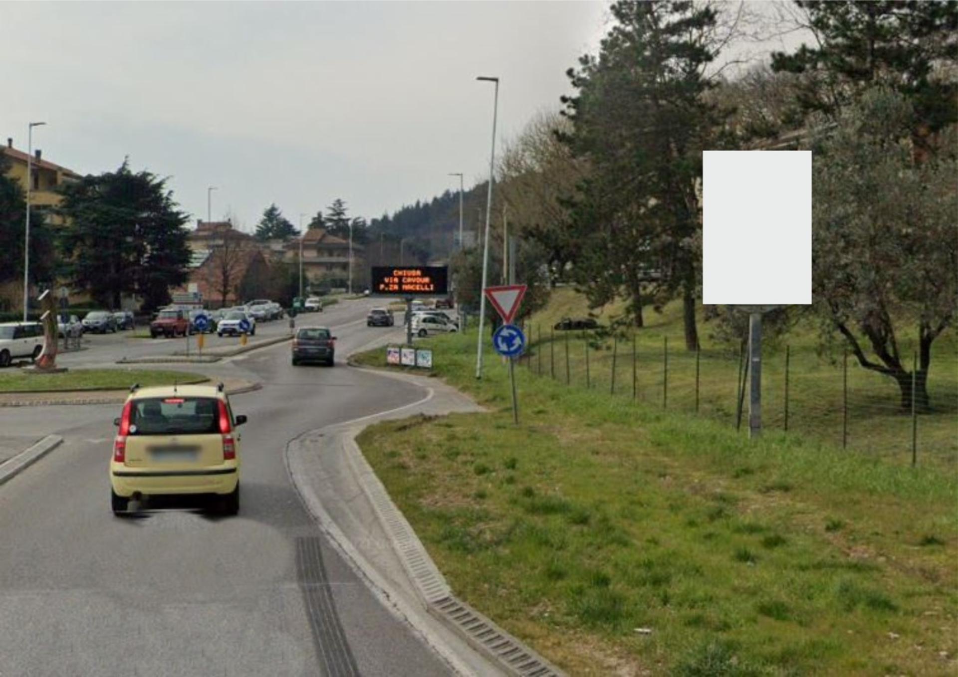 Impianto CARTELLONISTICA a Prato, in zona Parrucchiera Sandra