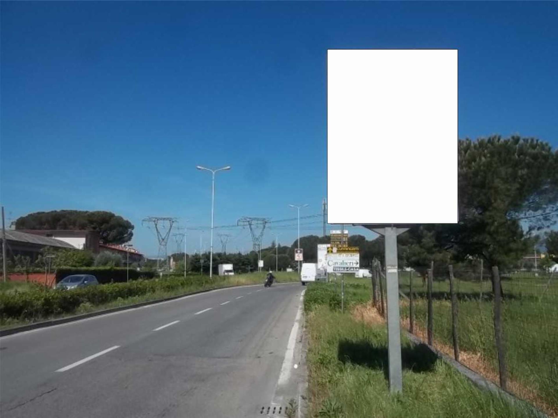 Impianto CARTELLONISTICA a Prato, in zona Parrocchia di San Martino a Paperino