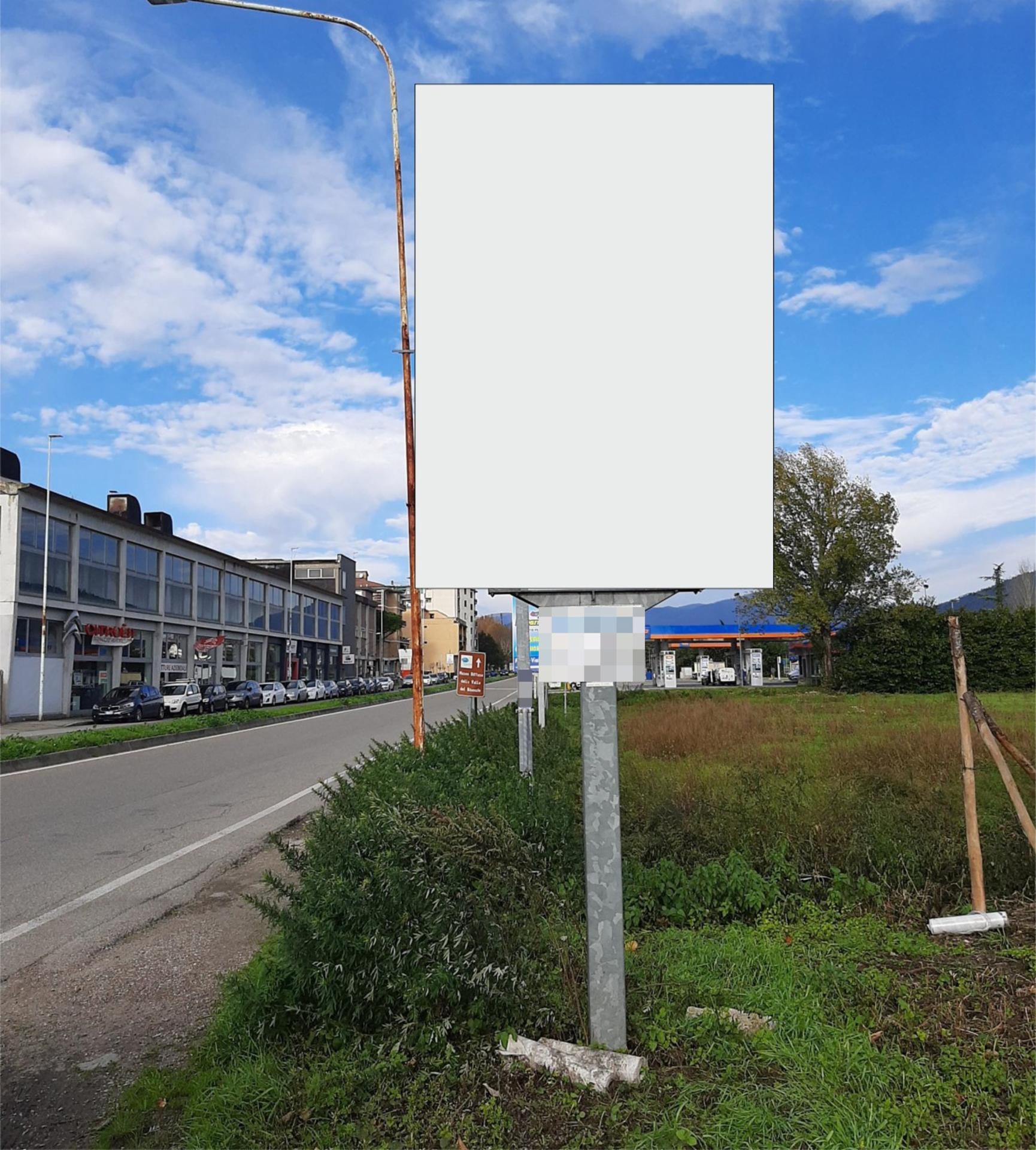 Impianto CARTELLONISTICA a Prato, in zona Miraglia Mood