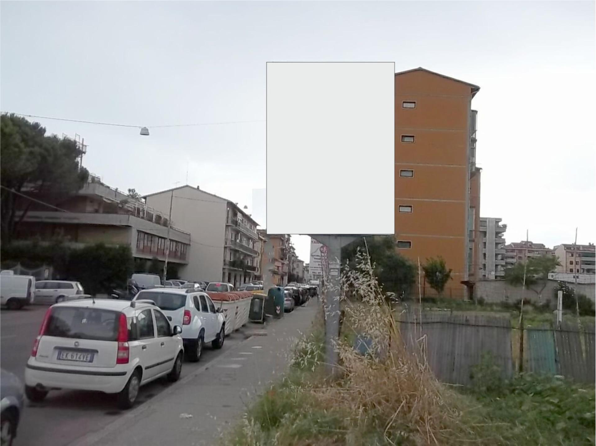 Impianto CARTELLONISTICA a Prato, in zona Fox Inn