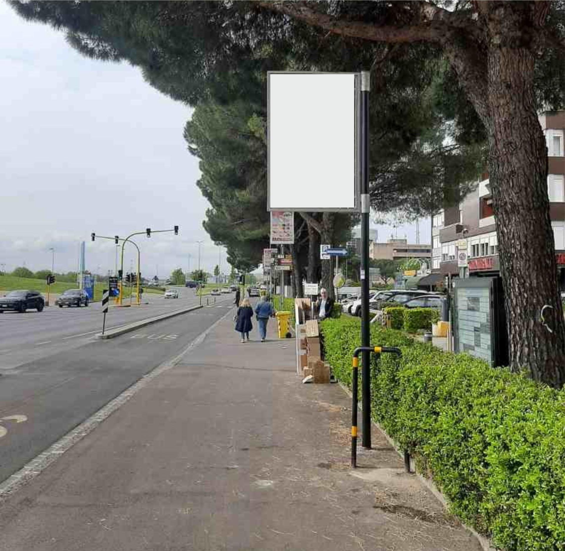 Impianto CARTELLONISTICA a Prato, in zona Bar Tazza d'Oro