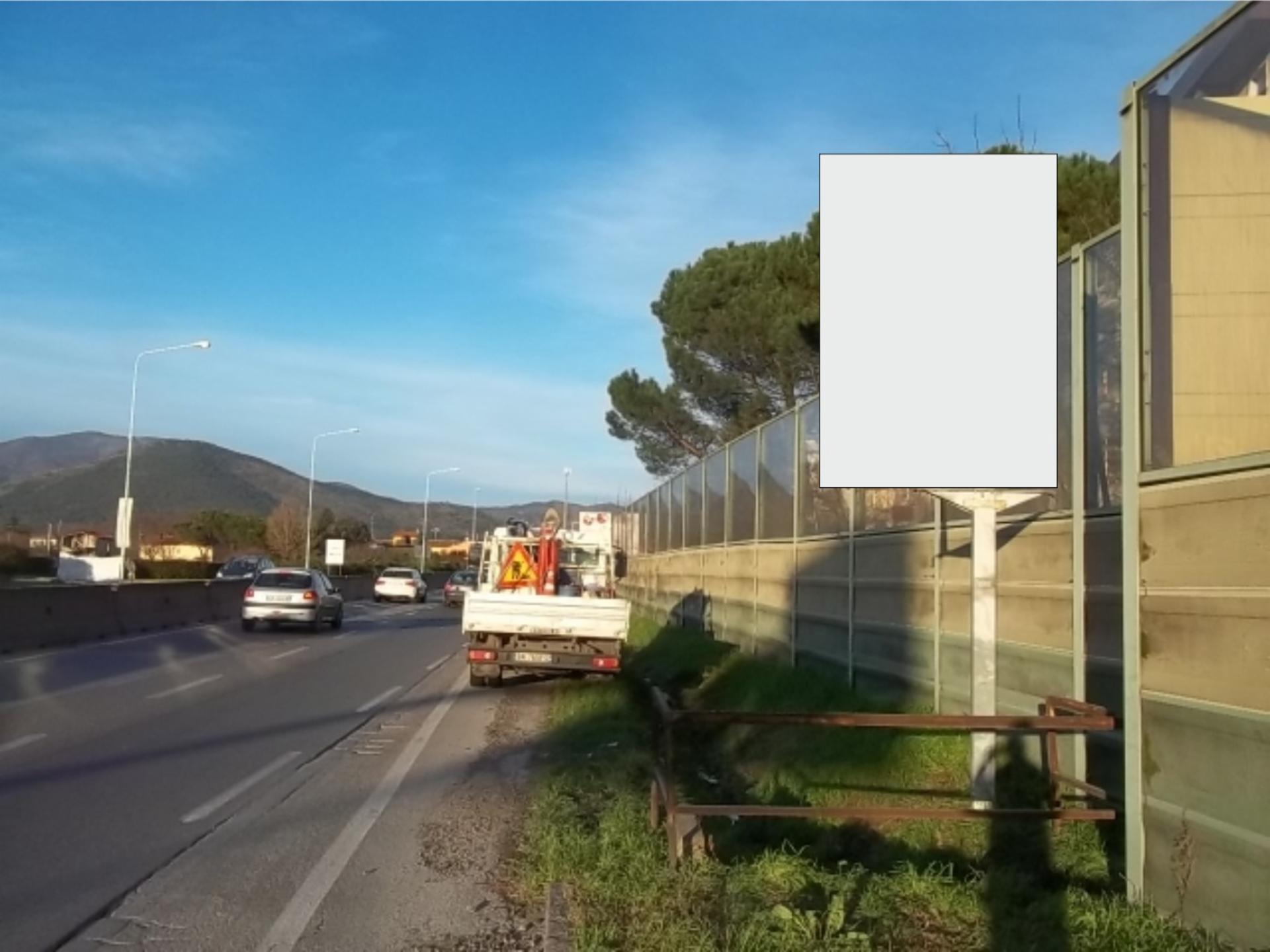 Impianto CARTELLONISTICA a Prato, in zona San Paolo a Stagnana