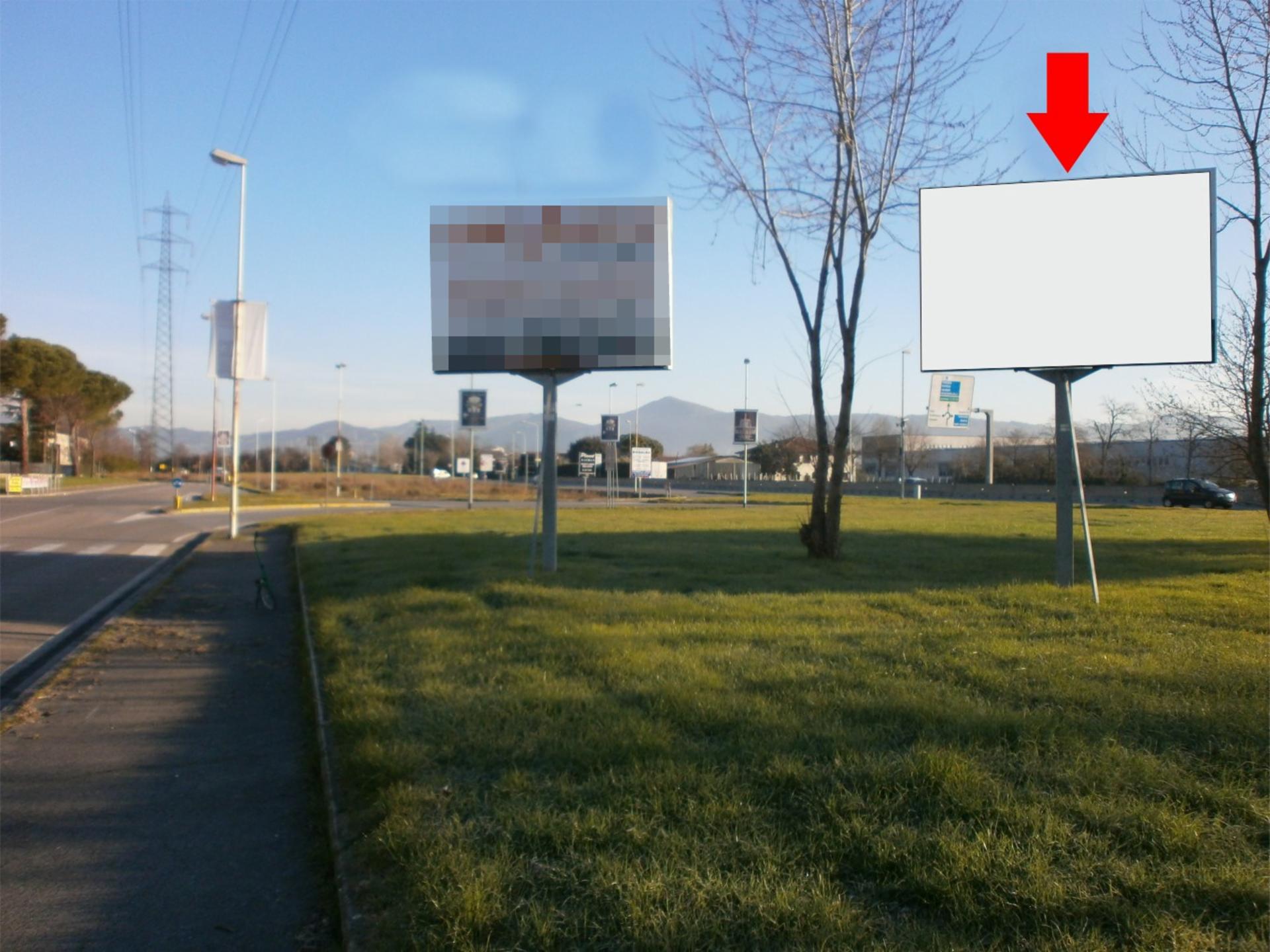 Impianto CARTELLONISTICA a Prato, in zona DMG