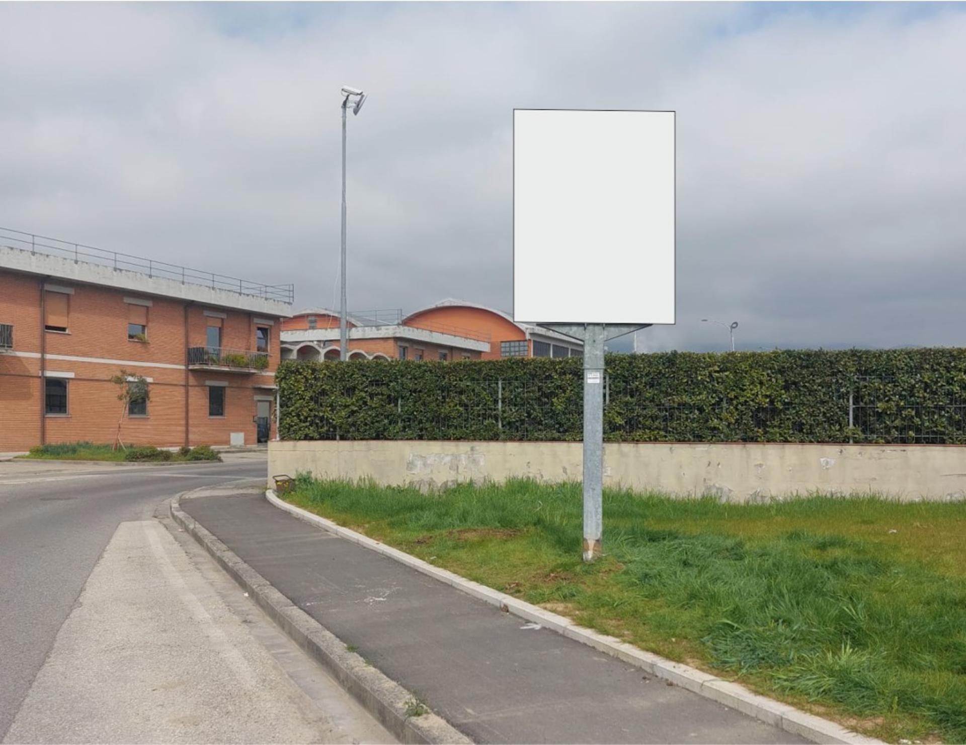 Impianto CARTELLONISTICA a Montemurlo, in zona Penny