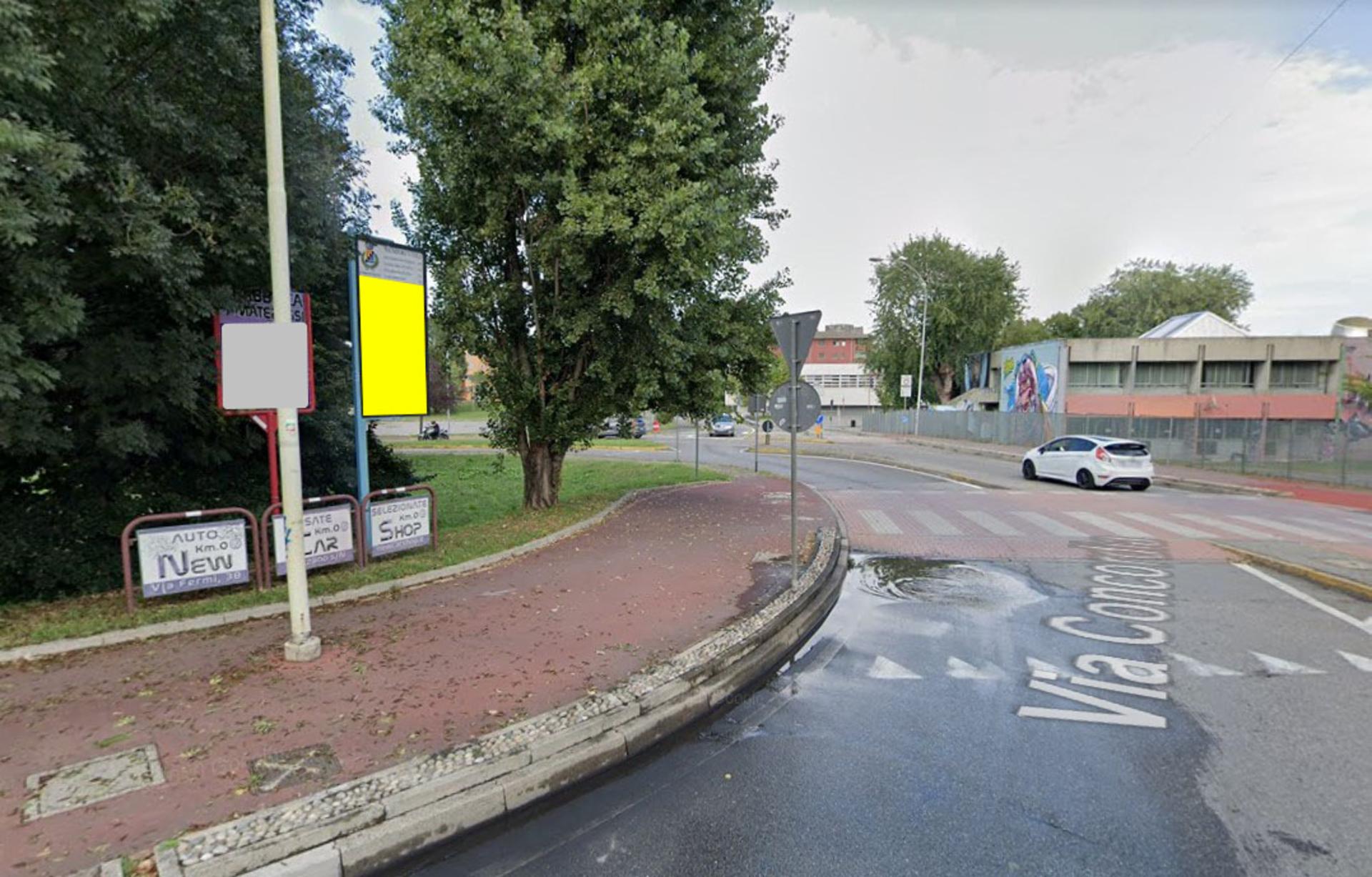Impianto CARTELLONISTICA a Trezzano sul Naviglio, in zona Il Gigante