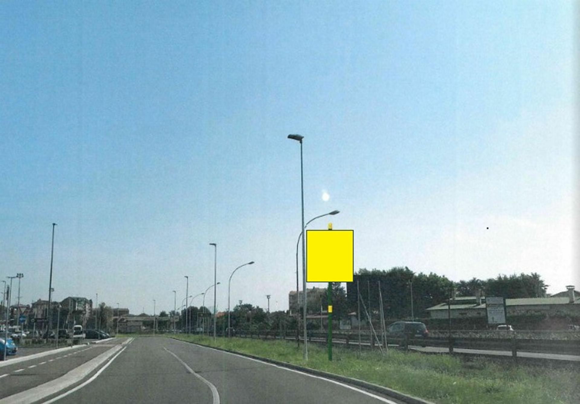 Impianto a Strada ingresso Iperal posizione 2  Cassina de' Pecchi