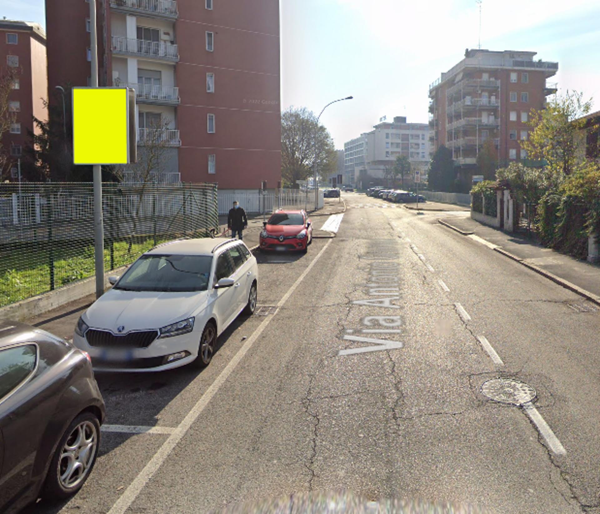 Impianto POLE MEDIA a Trezzano sul Naviglio, in zona Bar Pippo