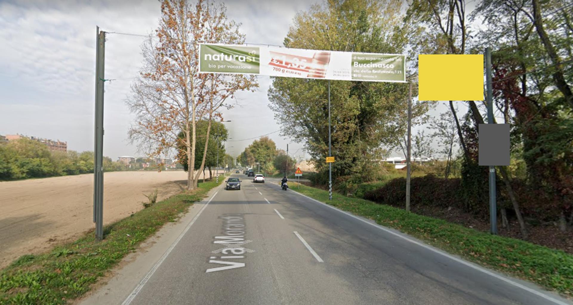 Impianto STRISCIONE a Milano, in zona Pianeta verde
