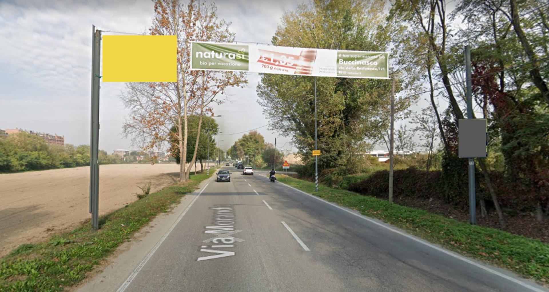 Impianto STRISCIONE a Milano, in zona Pianeta verde