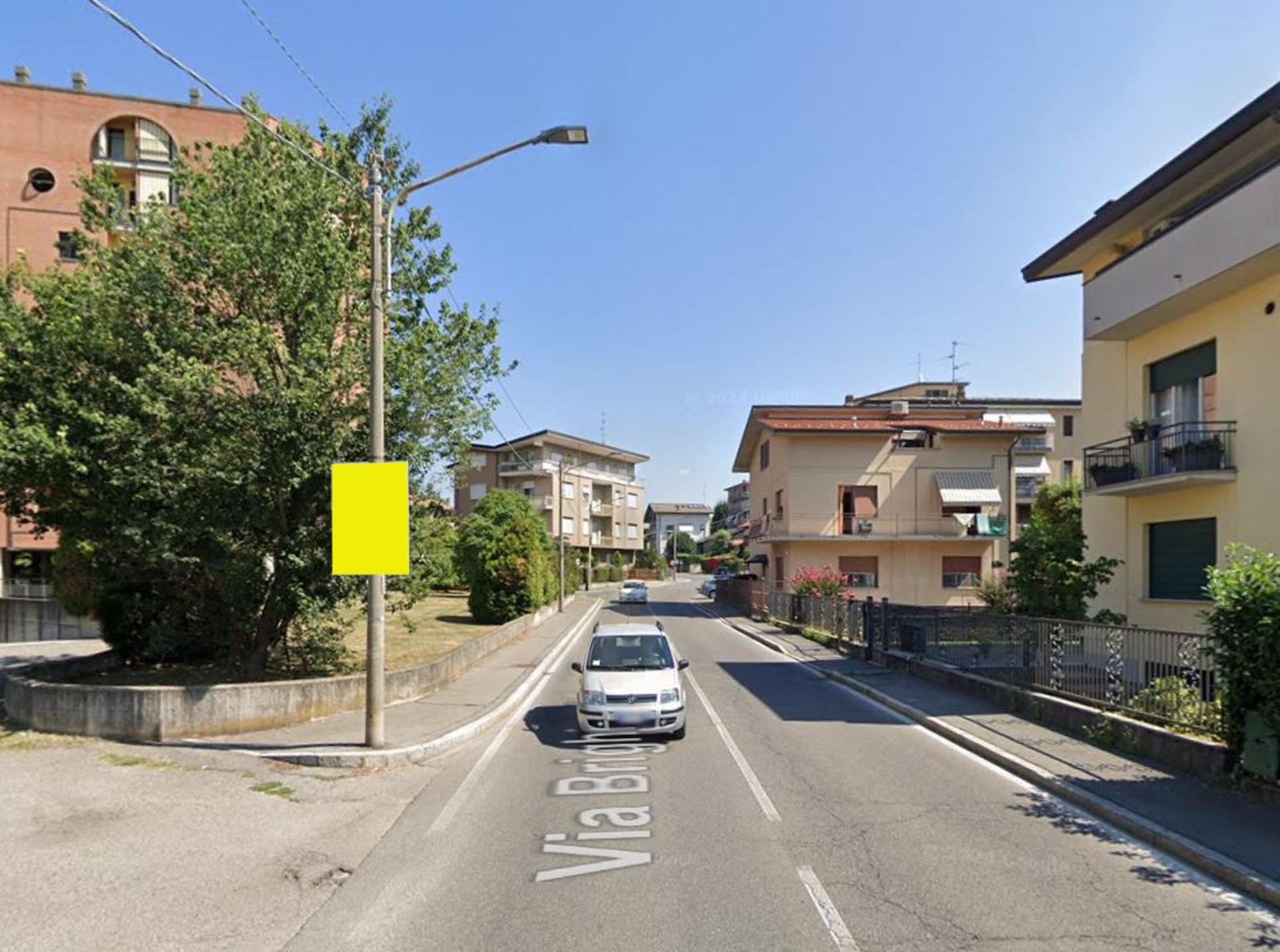 Impianto POLE MEDIA a Cantù, in zona Giorgio Kanten