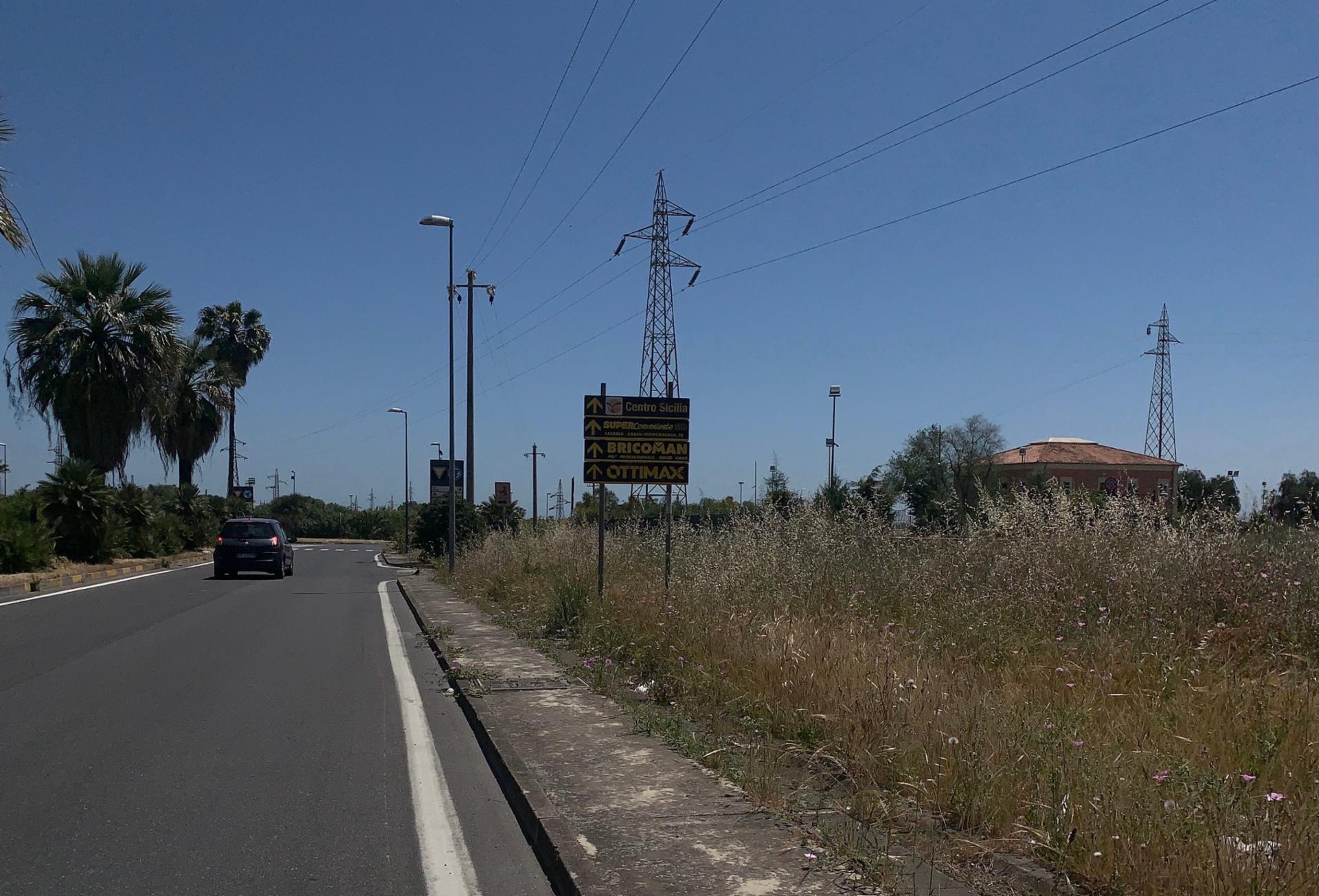 Impianto FRECCE / PREINSEGNE a Catania, in zona Paghi Poco