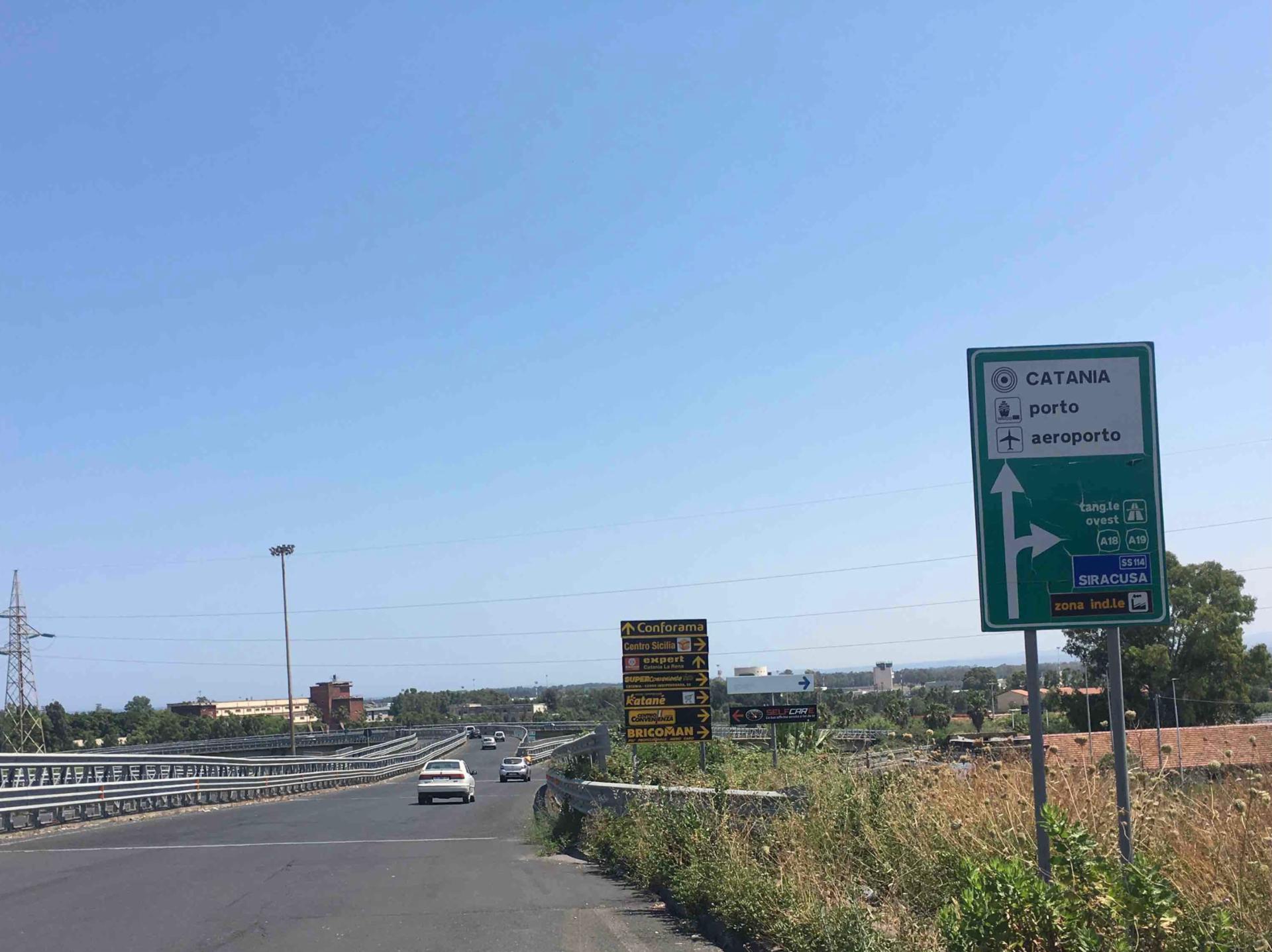 Impianto FRECCE / PREINSEGNE a Catania, in zona Porta della Bellezza