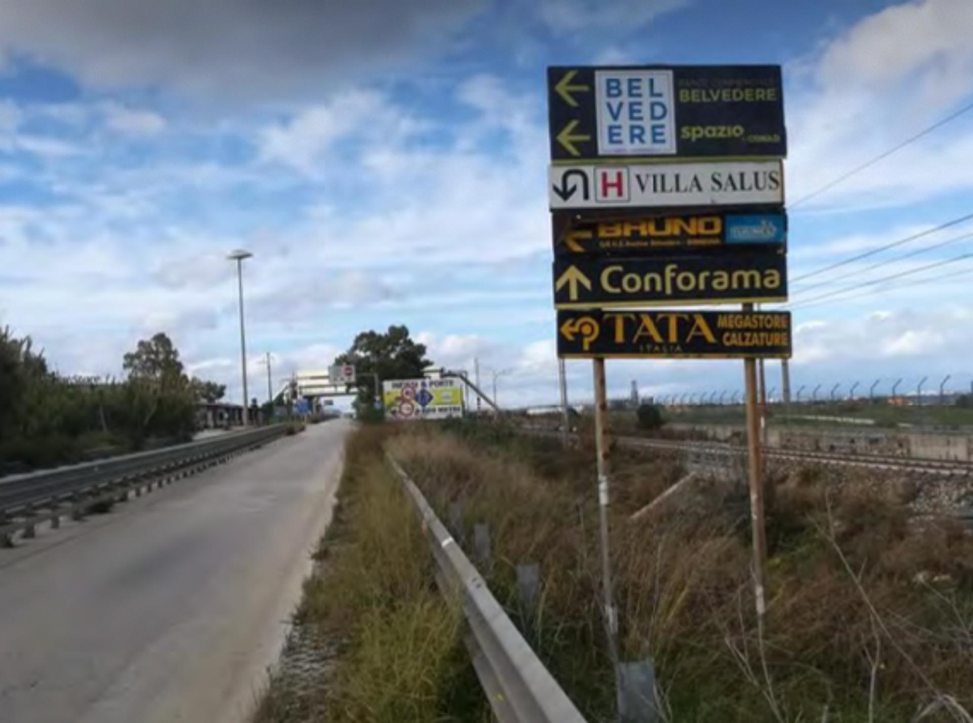 Impianto a STRADA PROVINCIALE EX SS 114 - KM 1+300 sx  Siracusa