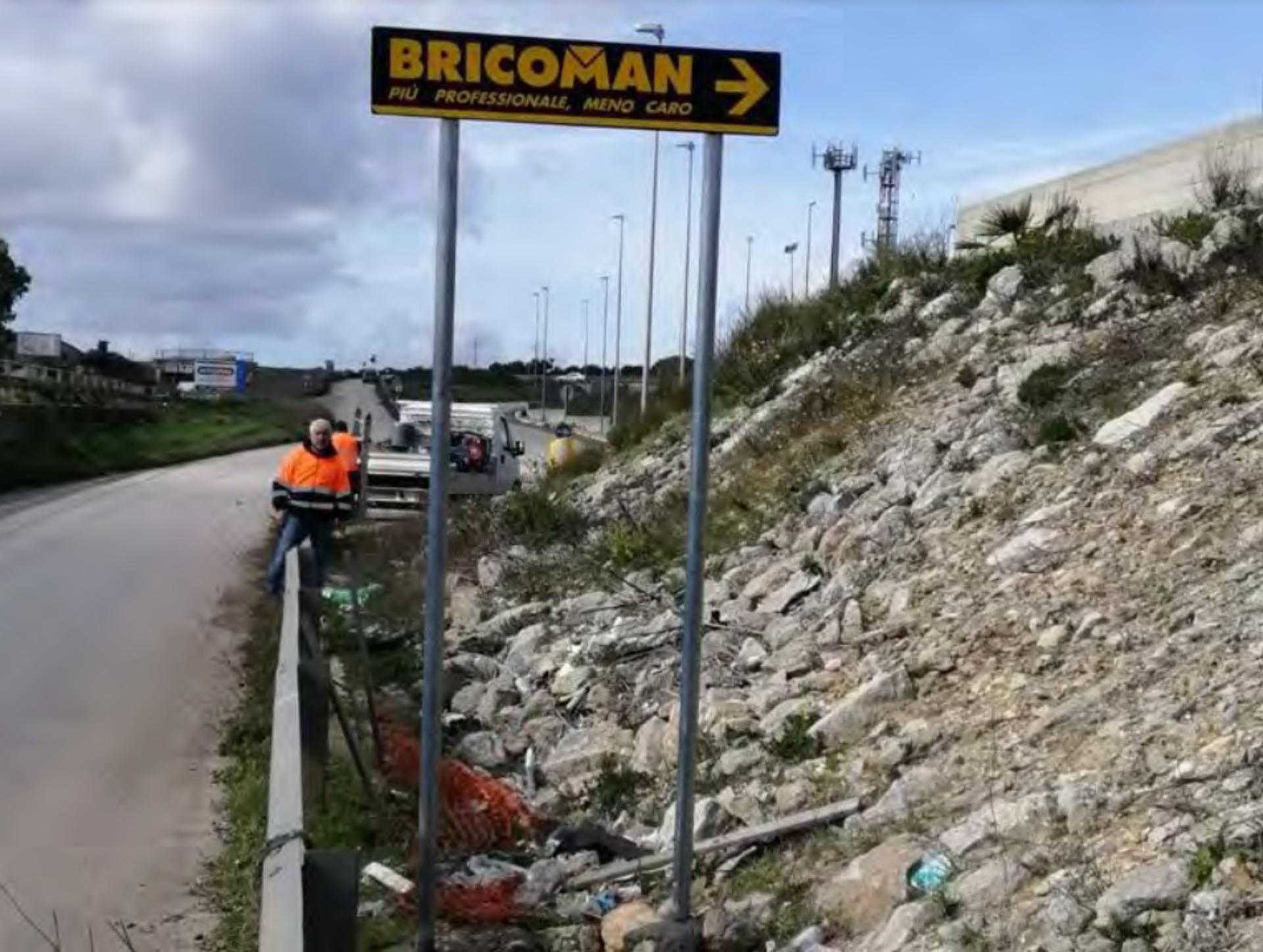 Impianto a STRADA PROVINCIALE 52 viale delle Americhe - 50 mt prima della rotonda  Ragusa