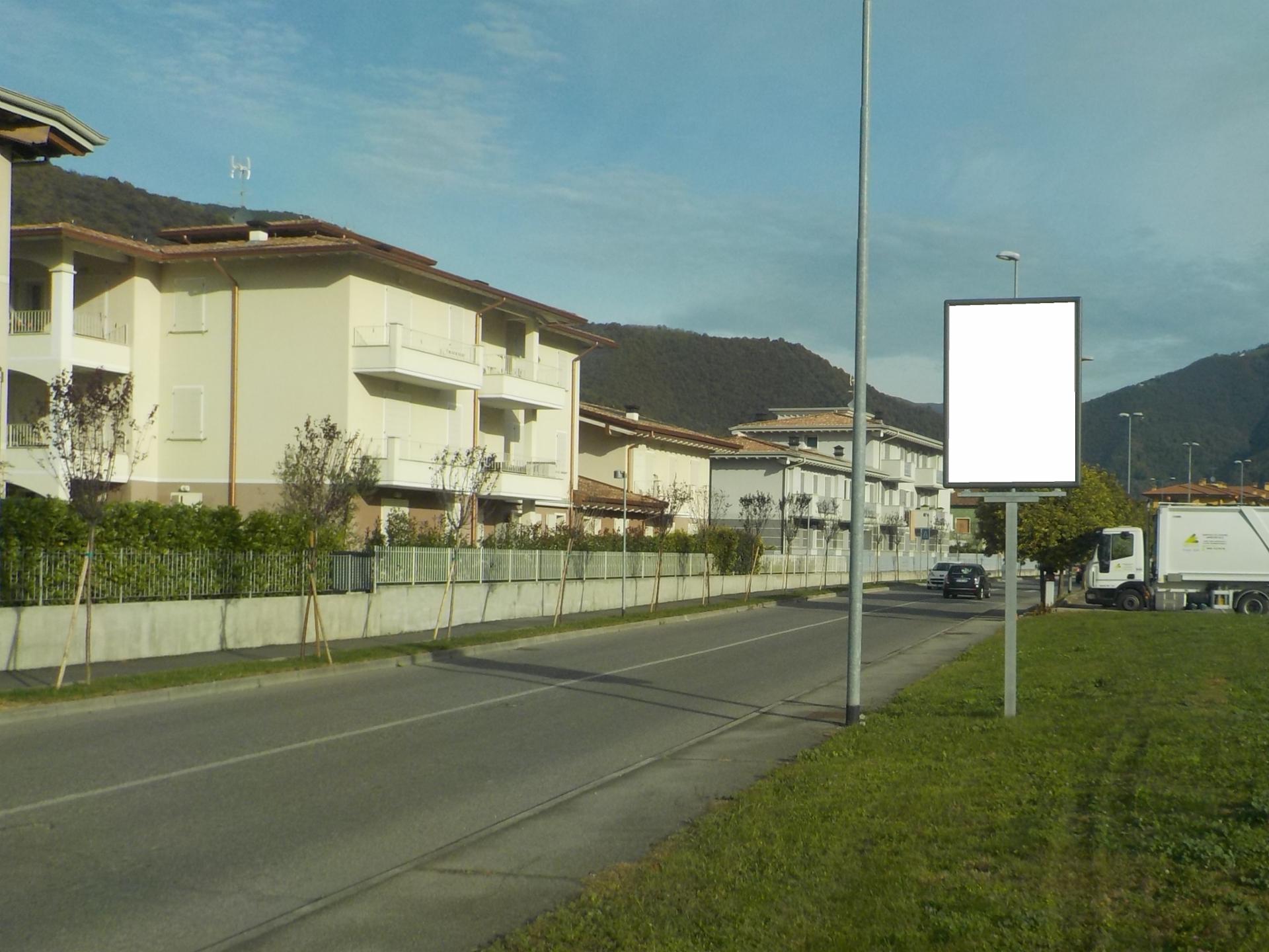 Impianto CARTELLONISTICA a Villa Carcina, in zona Trocadero