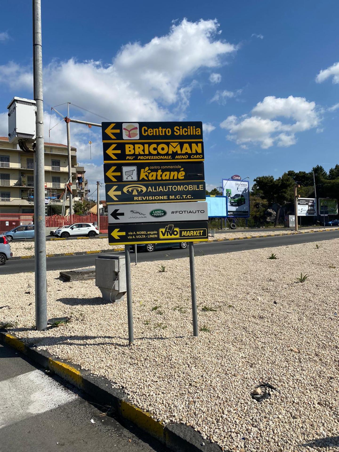 Impianto a ROTONDA monte po circonvallazione di ct dir tangenziale di ct  Catania