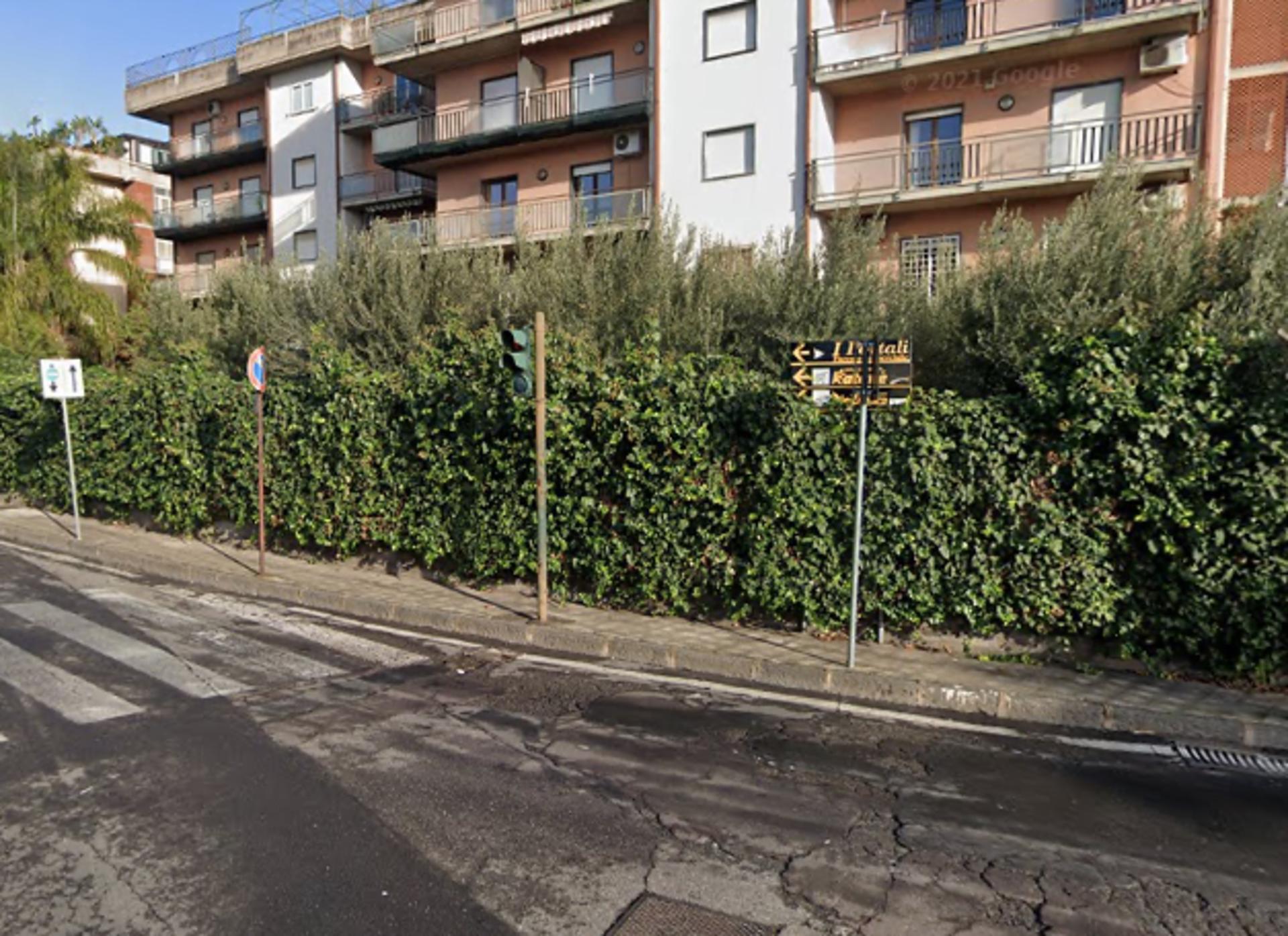 Impianto FRECCE / PREINSEGNE a Catania, in zona McDonald's