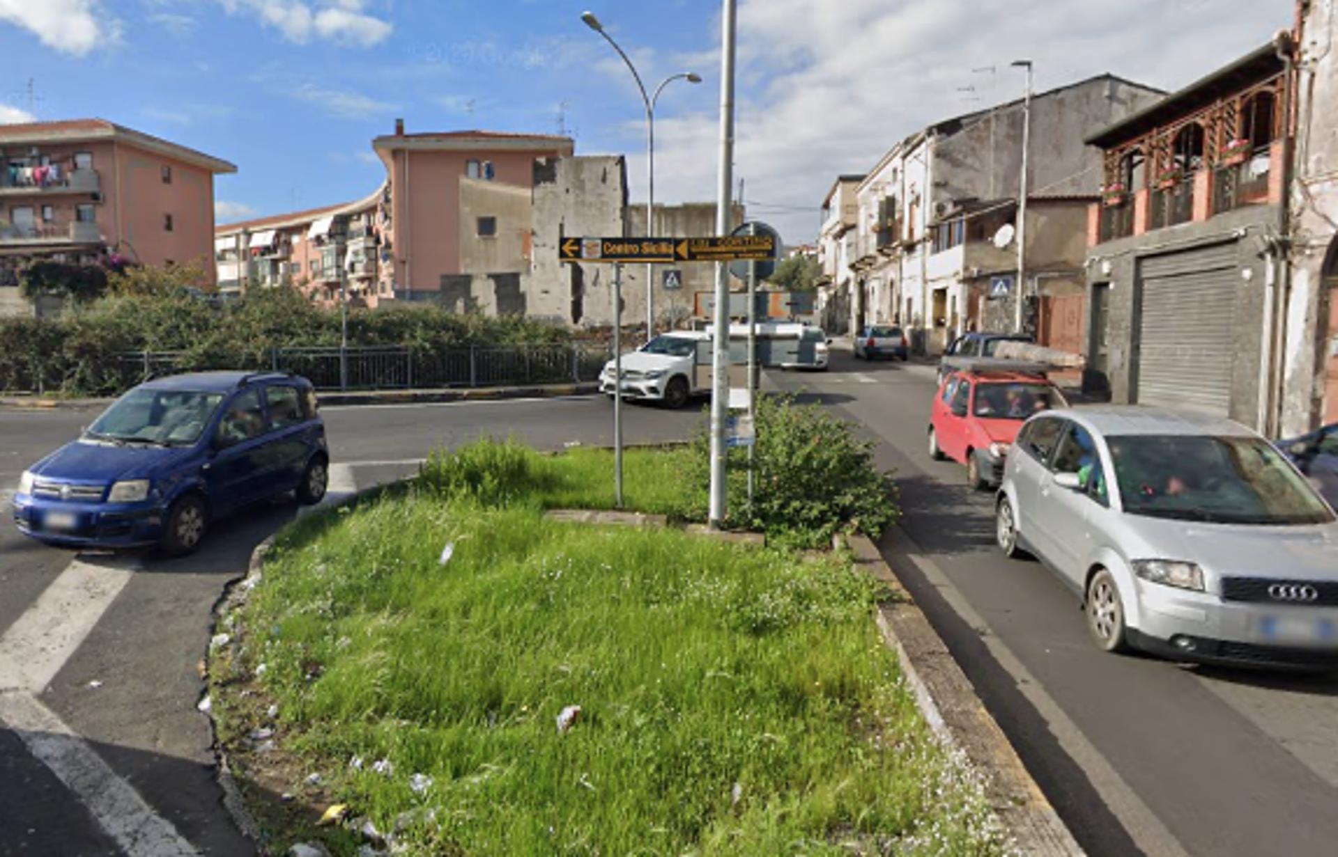 Impianto FRECCE / PREINSEGNE a Catania, in zona Penny