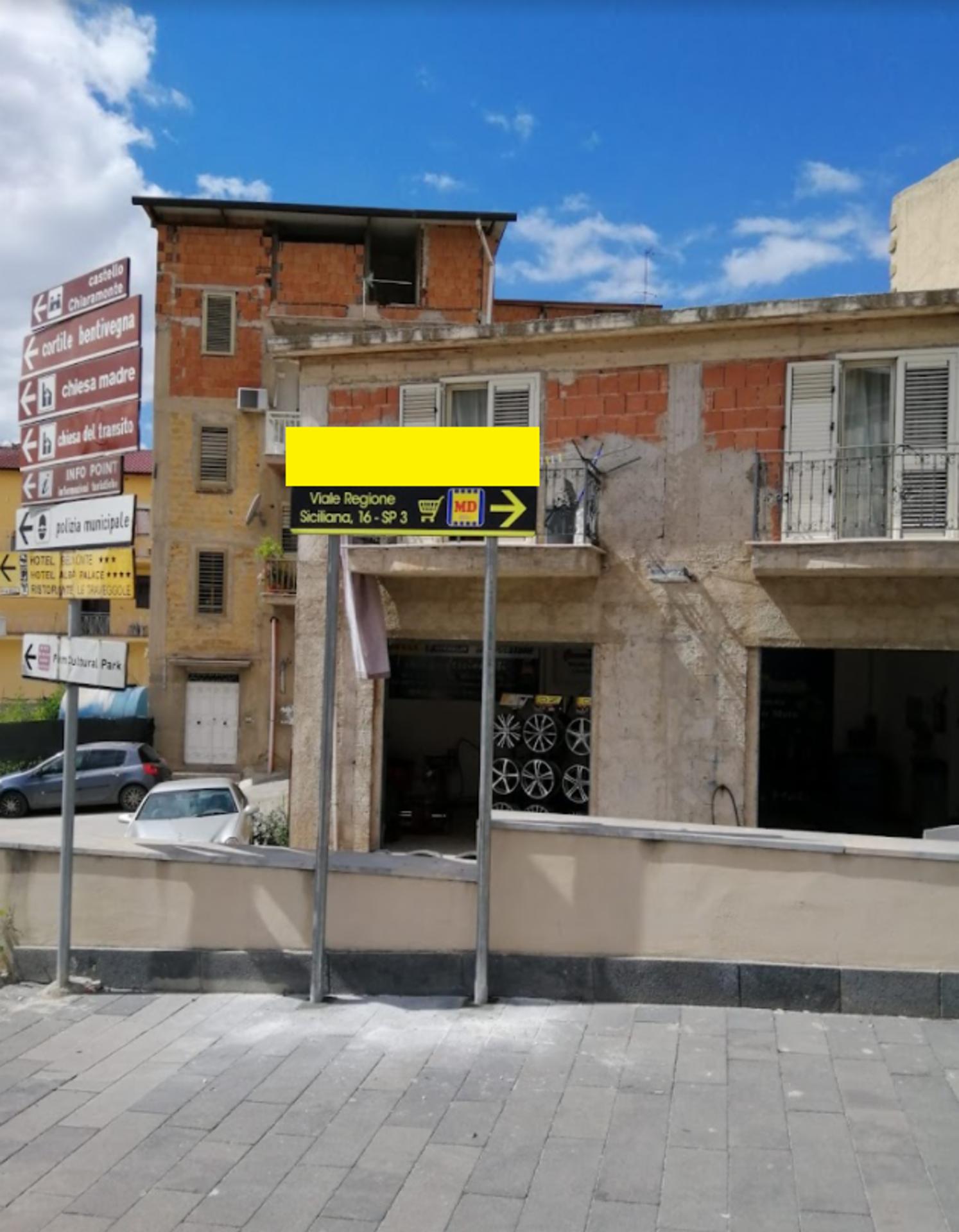 Impianto FRECCE / PREINSEGNE a Favara, in zona Hard Discount