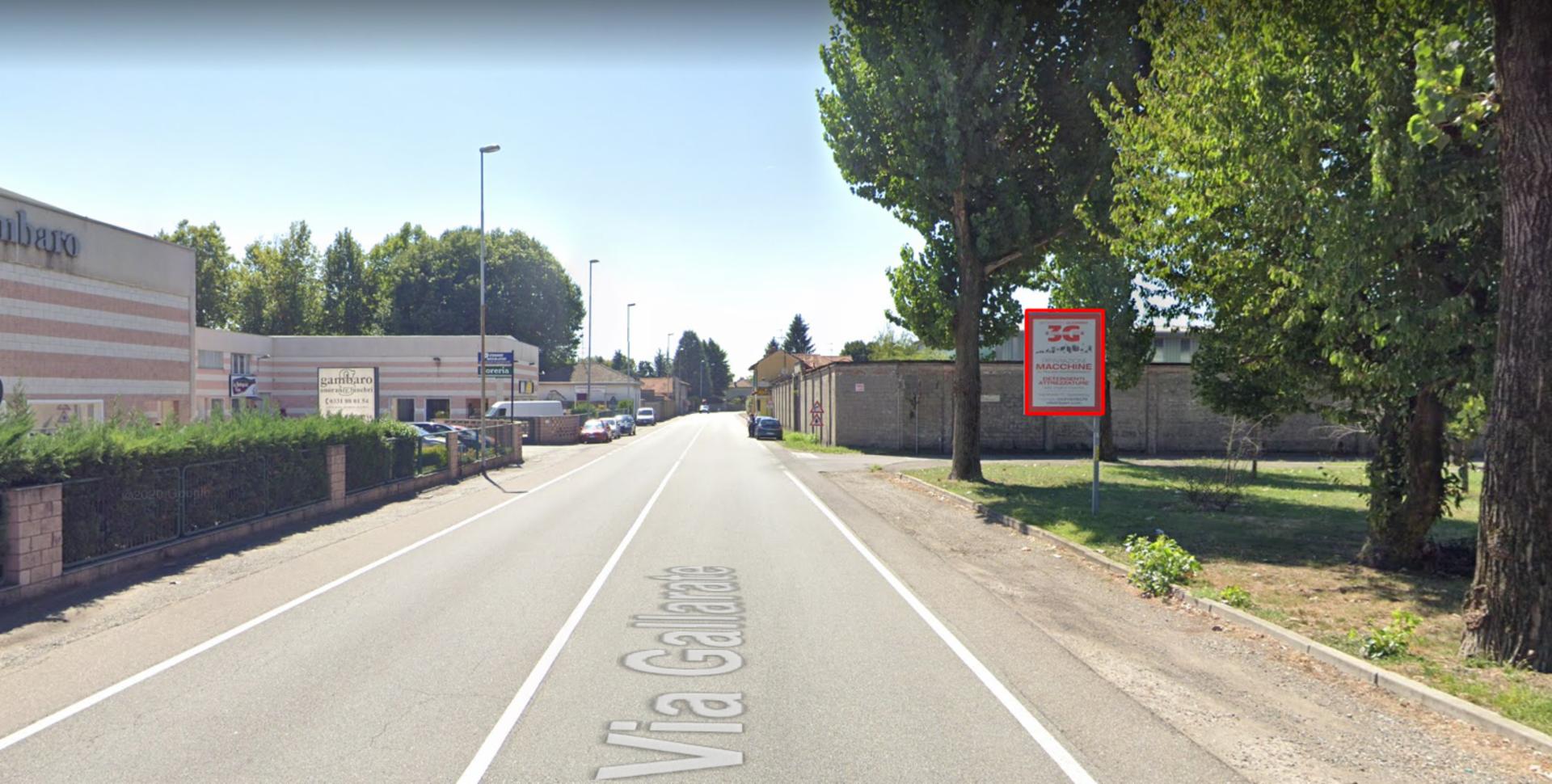 Impianto CARTELLONISTICA a Castano Primo, in zona Chiesa di San Zenone