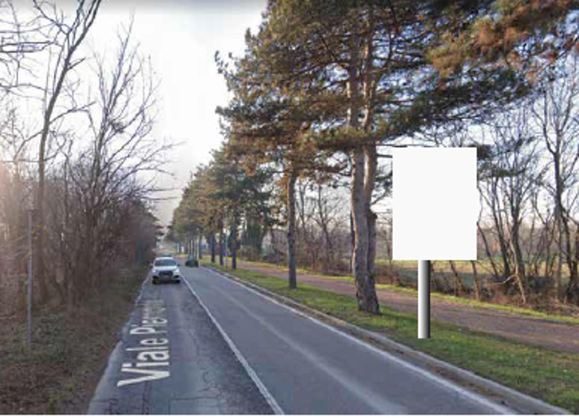 Impianto CARTELLONISTICA a Castellanza, in zona La Piccola Corte