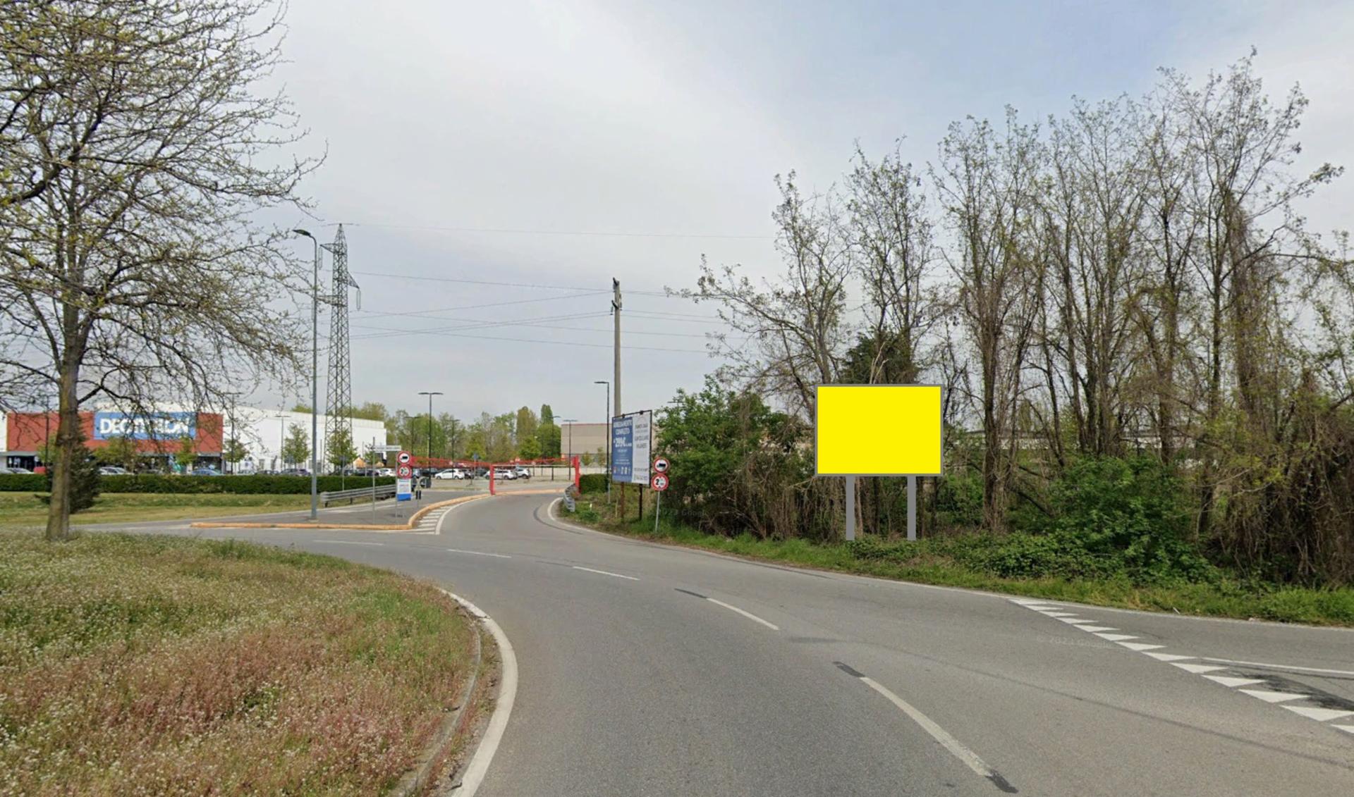 Impianto POSTER a Segrate, in zona Decathlon