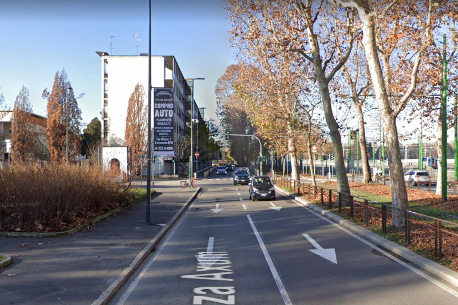 Impianto VERTICAL BANNER a Milano, in zona All Beer