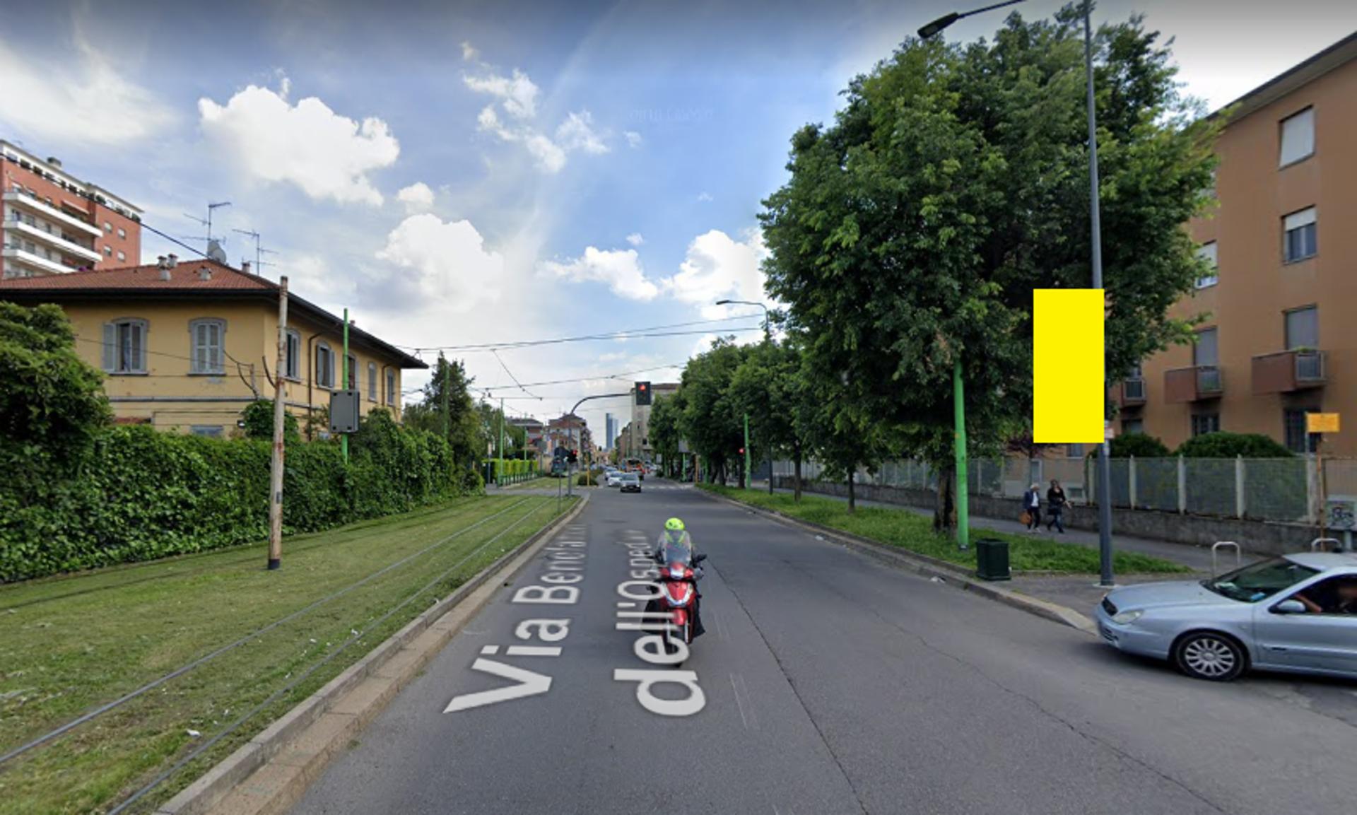 Impianto VERTICAL BANNER a Milano, in zona Il Bello Di Te