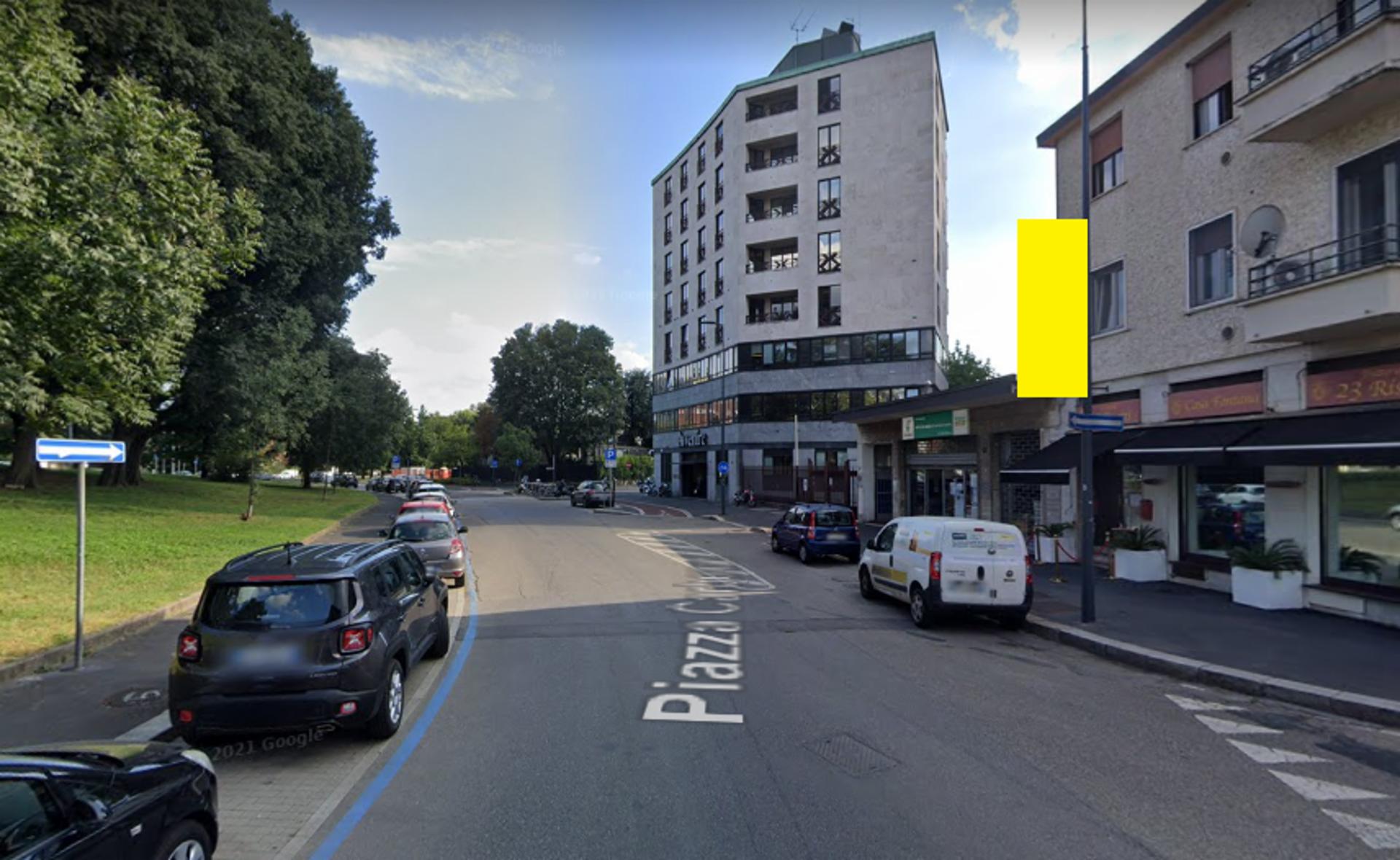 Impianto VERTICAL BANNER a Milano, in zona Trattoria Casa Fontana - 23 risotti