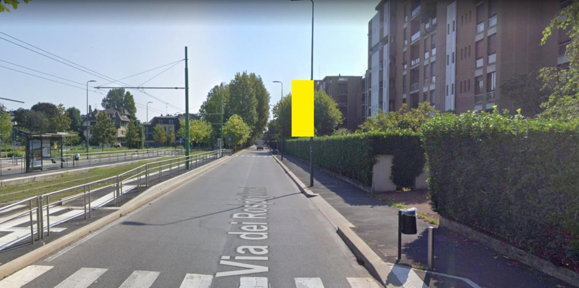 Impianto VERTICAL BANNER a Milano, in zona EG Group - Milano Palatino