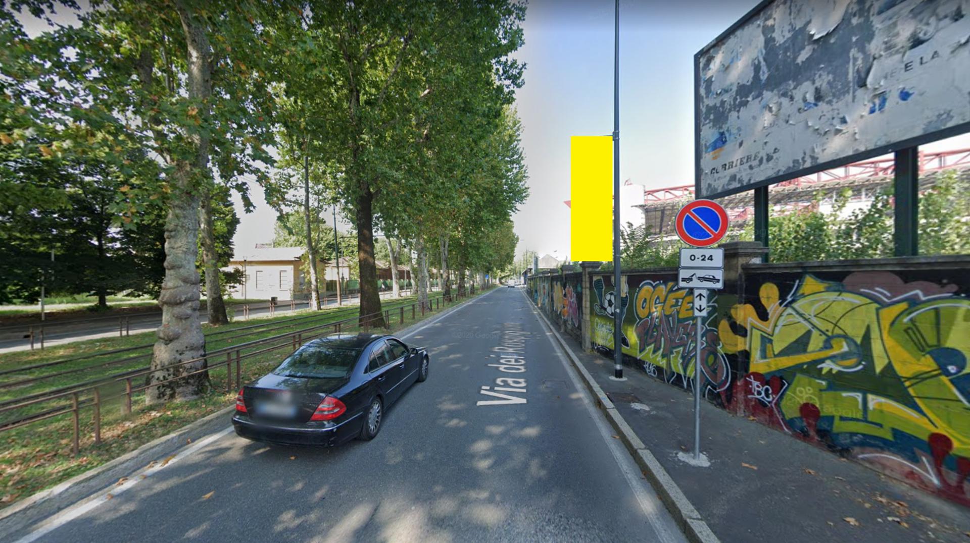Impianto VERTICAL BANNER a Milano, in zona All Beer