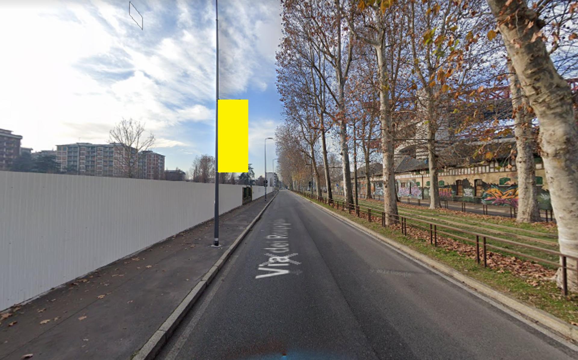 Impianto VERTICAL BANNER a Milano, in zona All Beer
