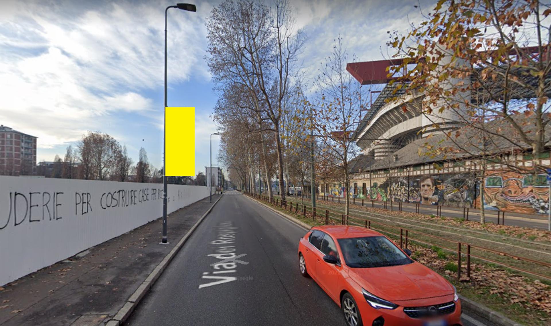 Impianto VERTICAL BANNER a Milano, in zona All Beer
