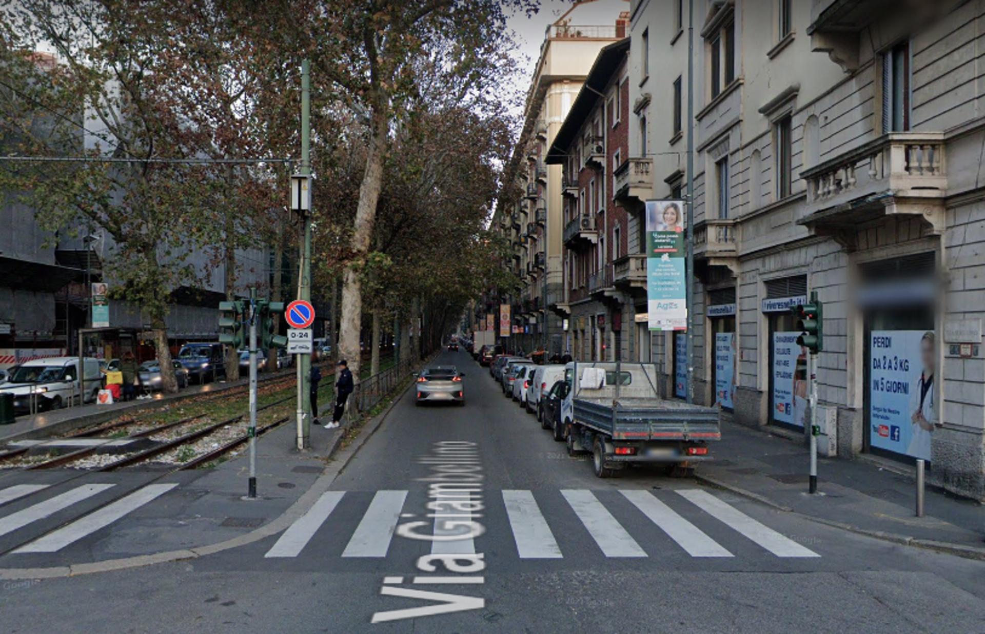 Impianto VERTICAL BANNER a Milano, in zona Chefchaouen