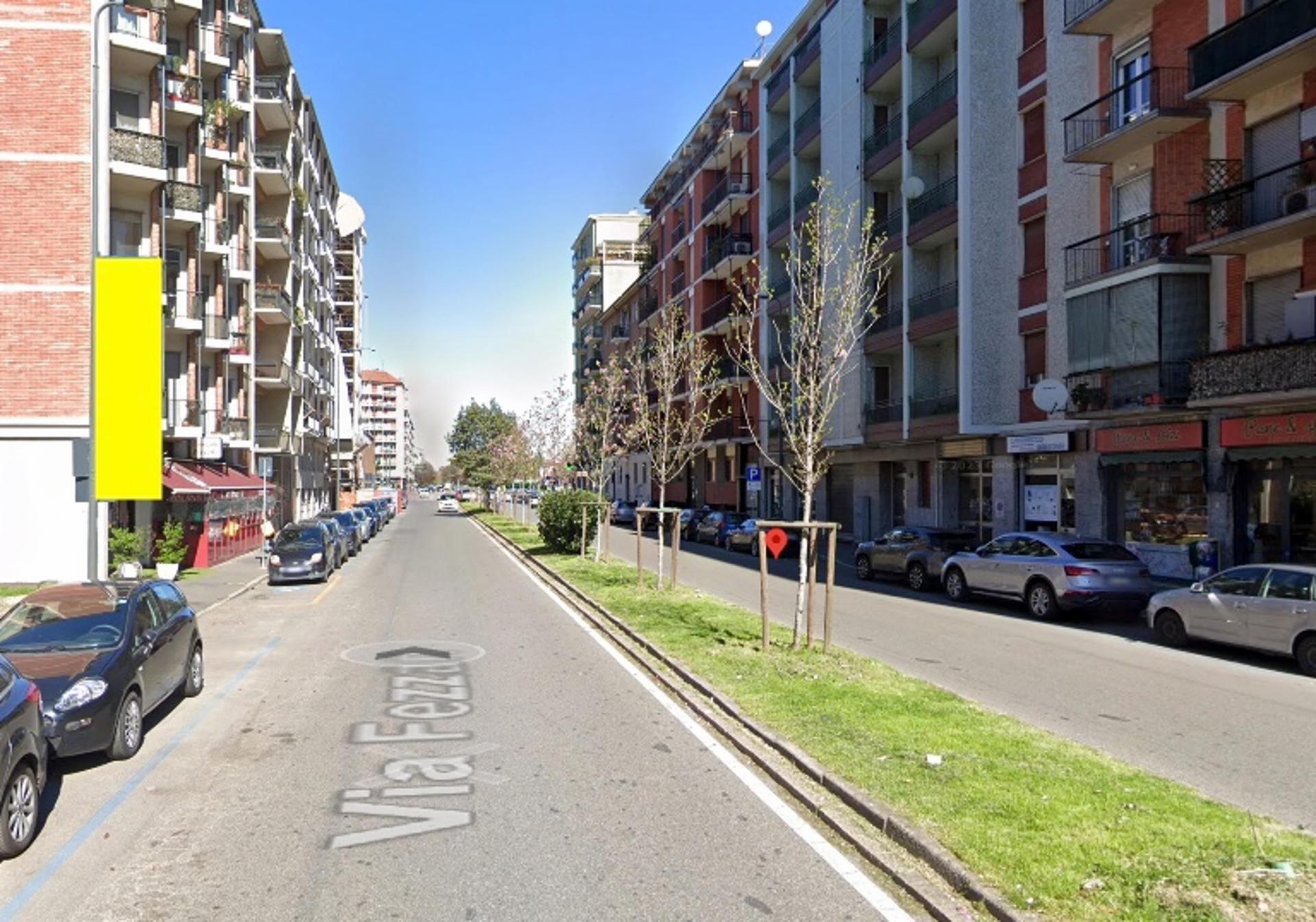 Impianto vertical banner a Milano