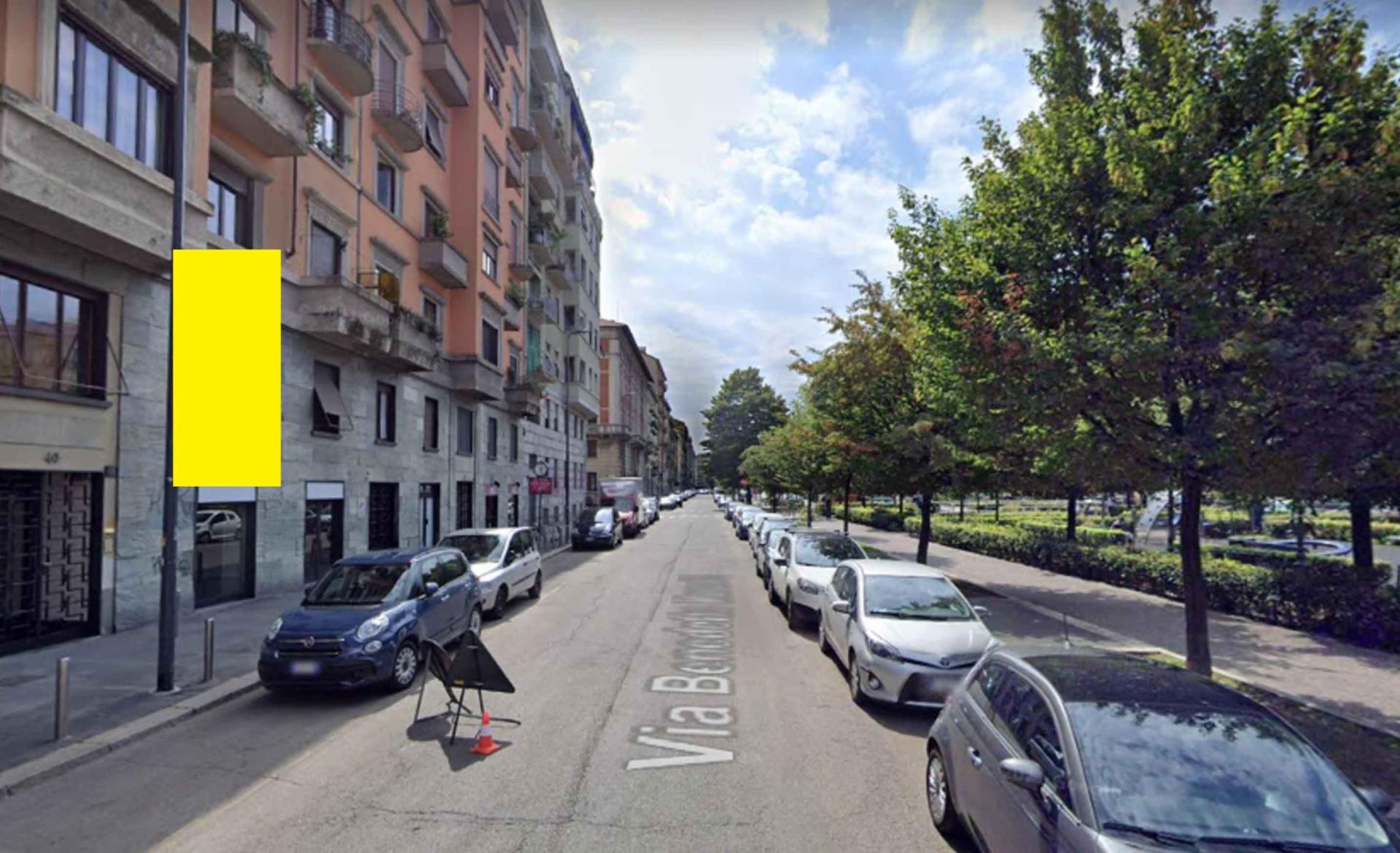 Impianto VERTICAL BANNER a Milano, in zona Il mondo di Gabry