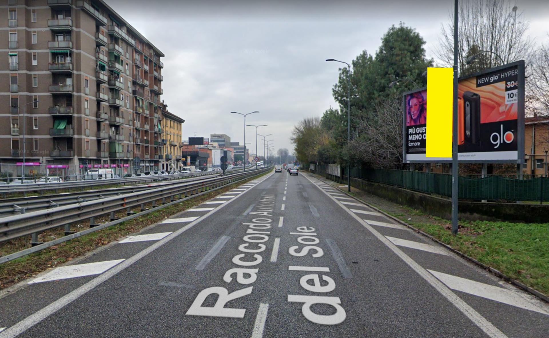 Impianto VERTICAL BANNER a Milano, in zona Roberta