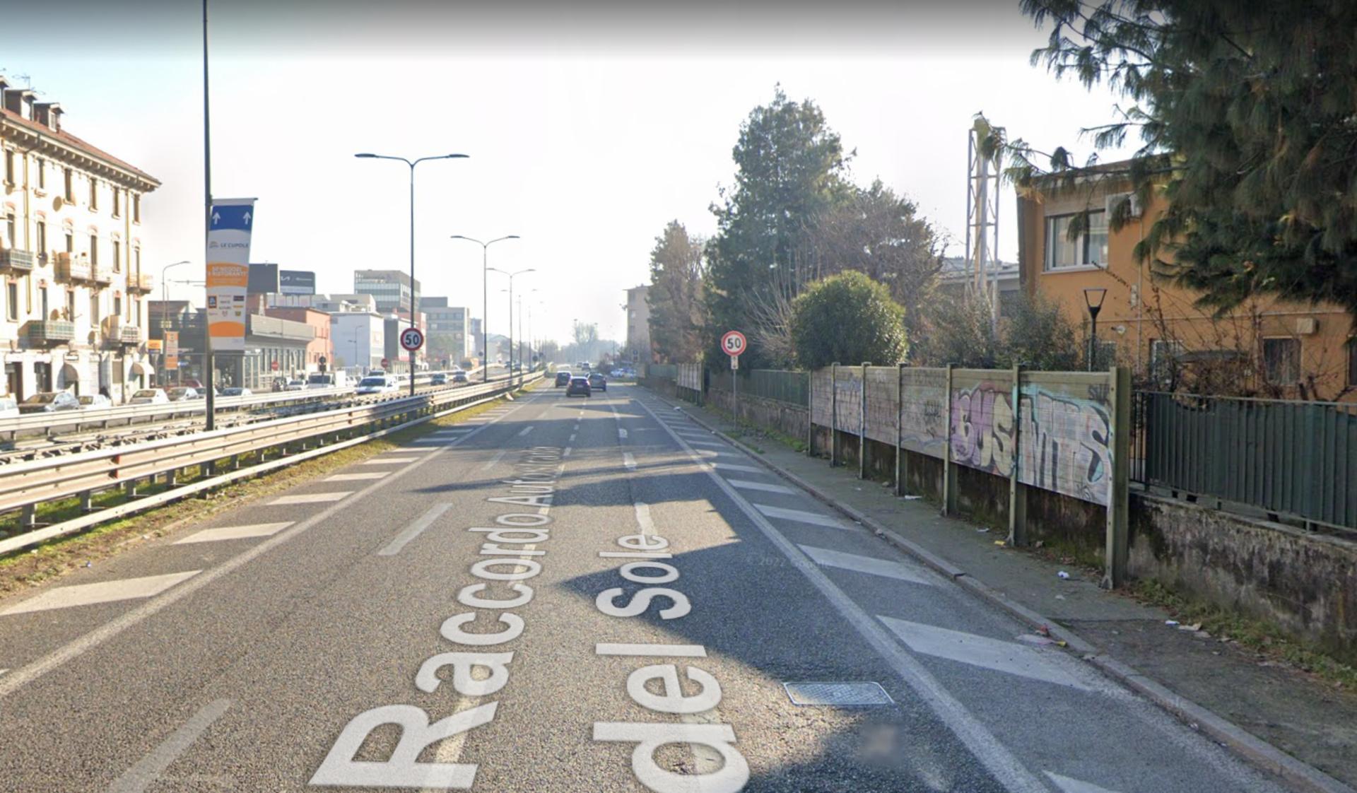 Impianto VERTICAL BANNER a Milano, in zona Roberta