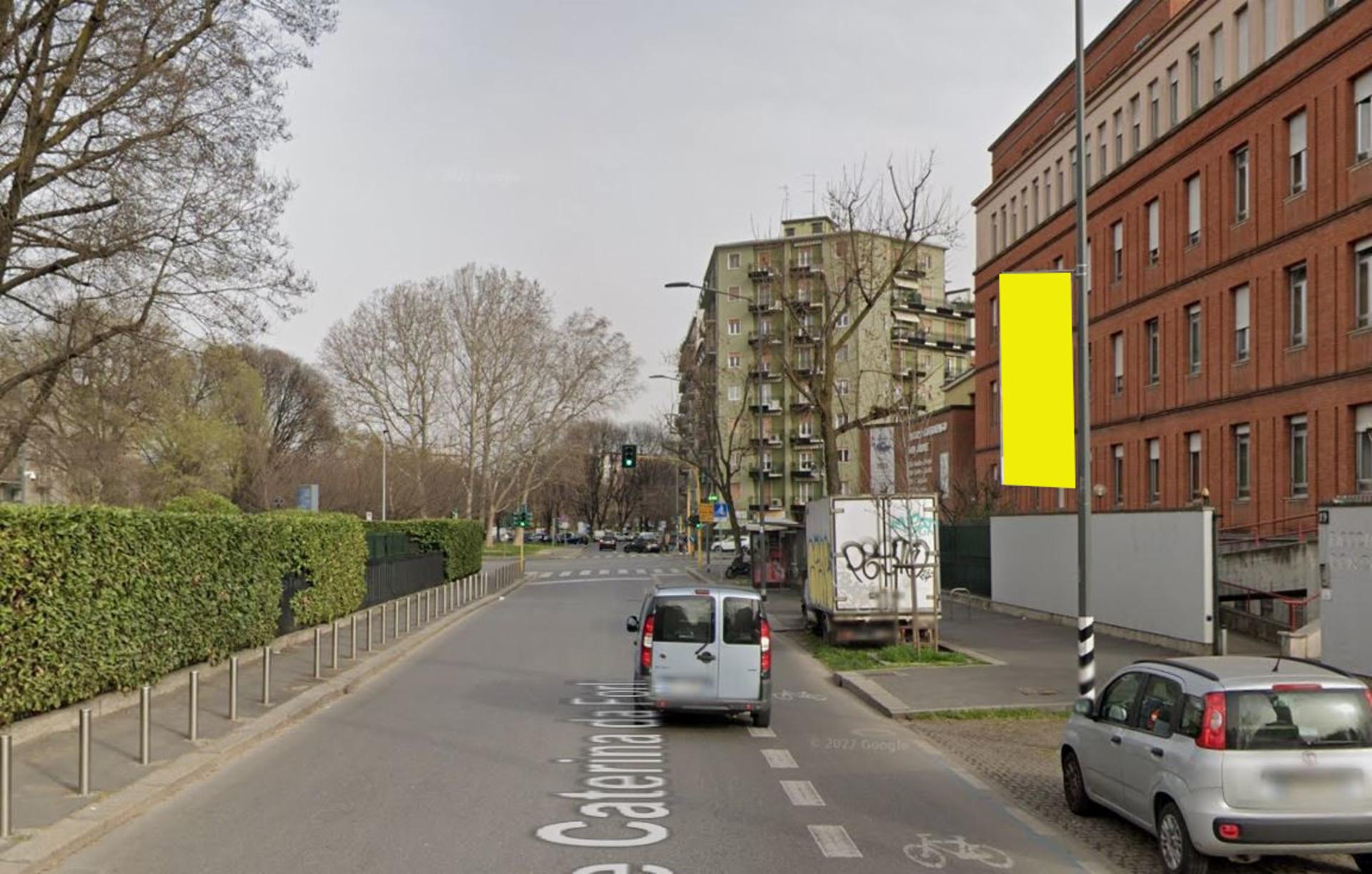Impianto vertical banner a Milano