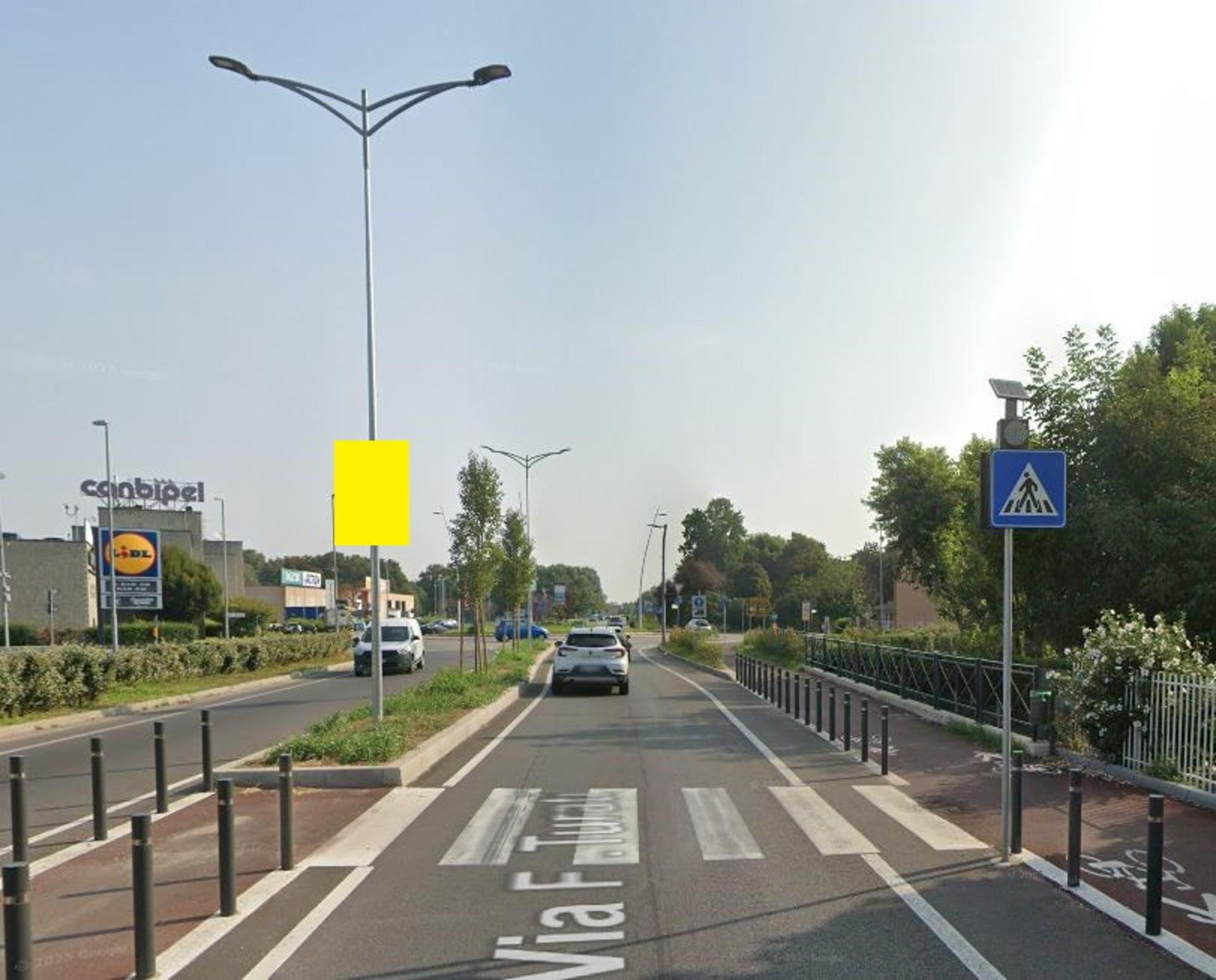 Impianto POLE MEDIA a San Martino Siccomario, in zona La Piazzetta
