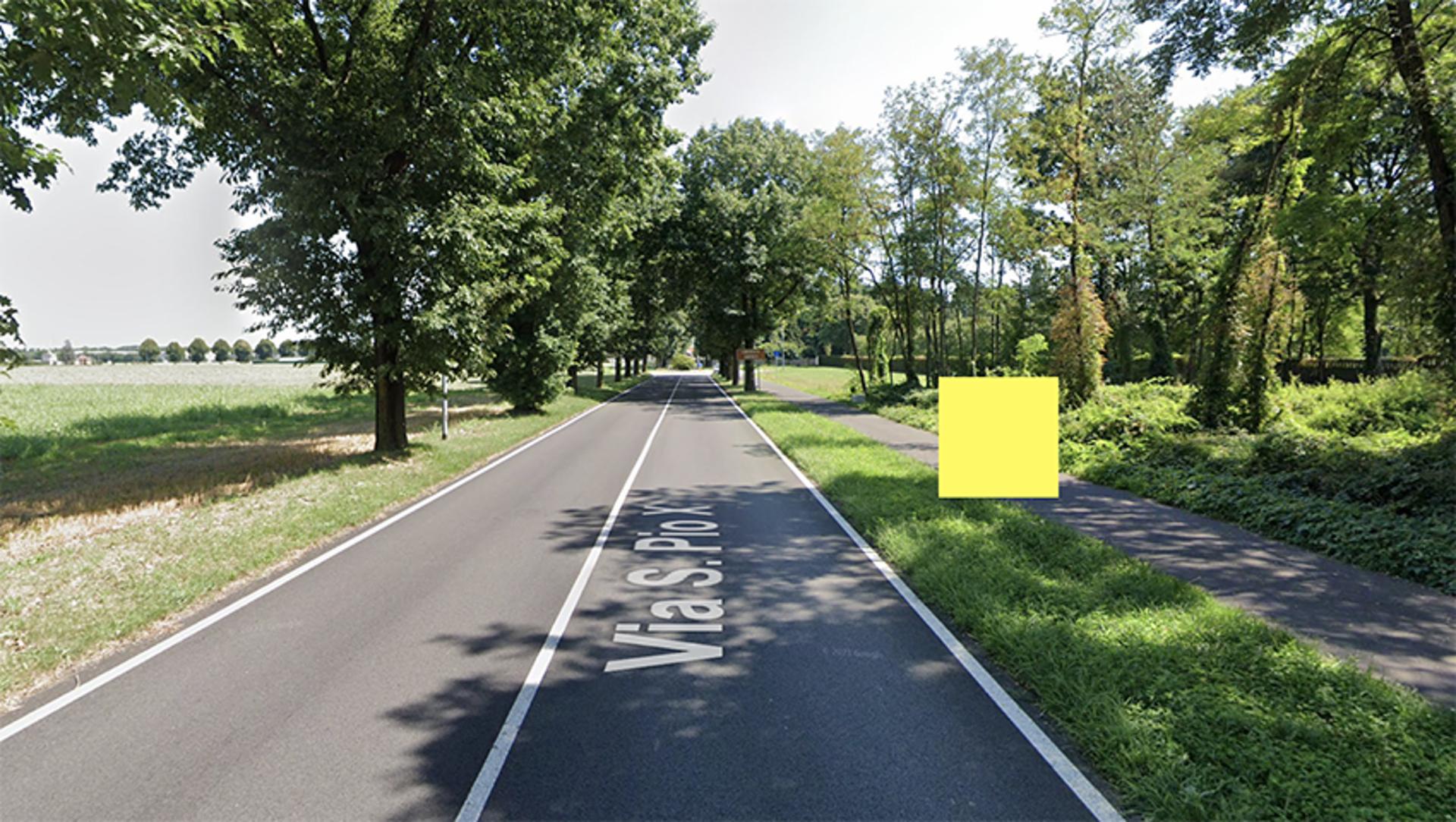 Impianto CARTELLONISTICA a Cerro Maggiore, in zona Corte lombarda