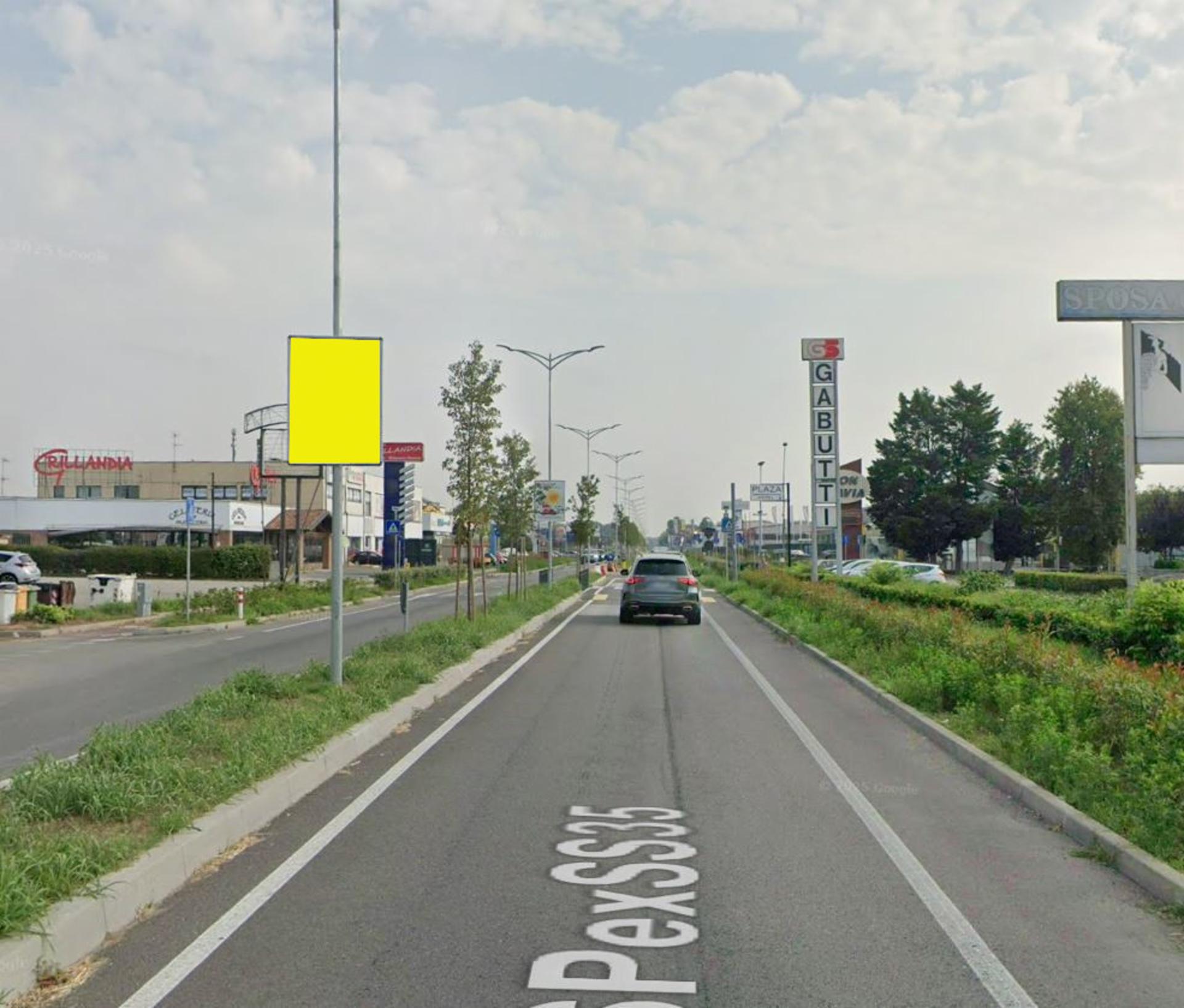 Impianto POLE MEDIA a San Martino Siccomario, in zona Full Moda