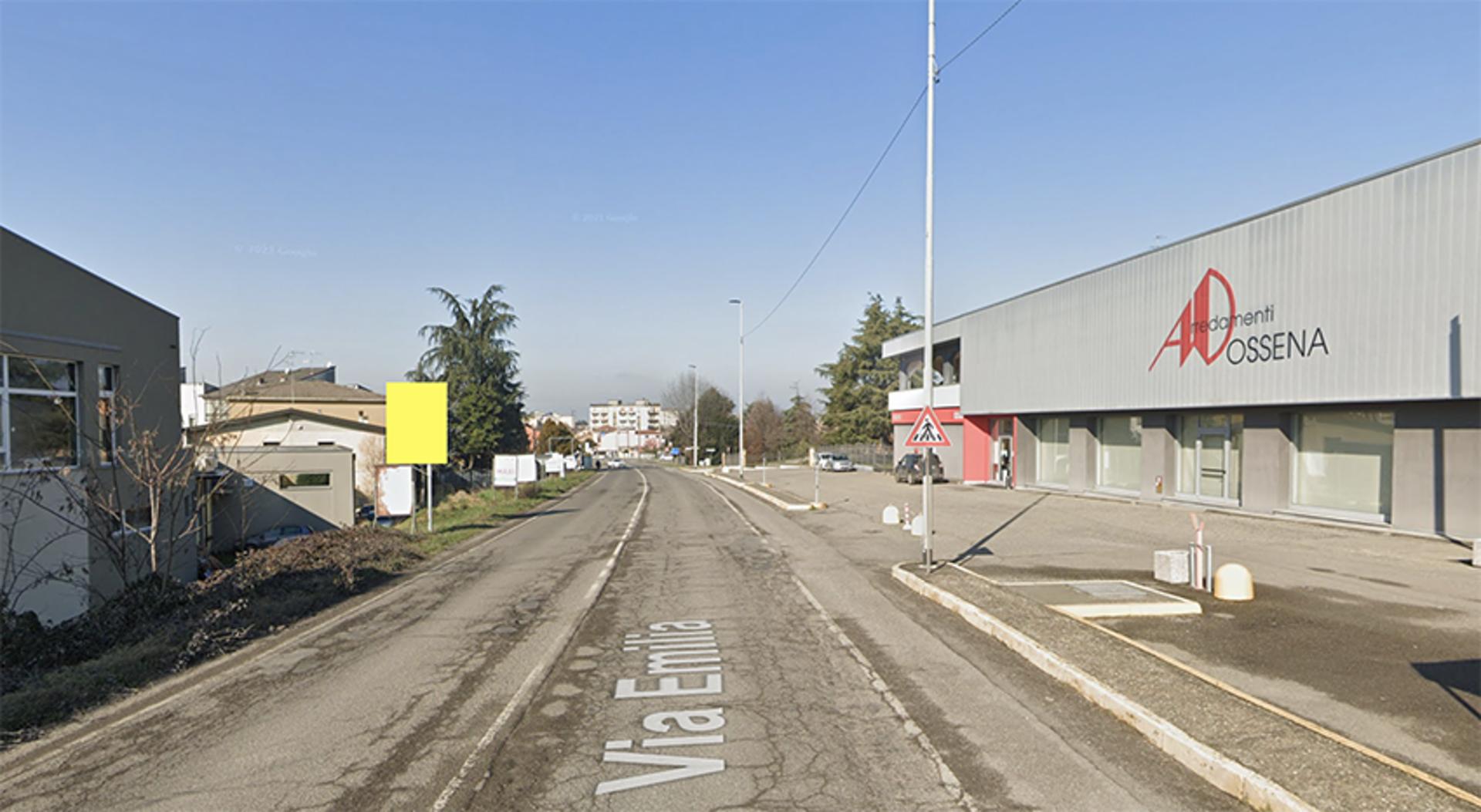 Impianto CARTELLONISTICA a Stradella, in zona Lidl
