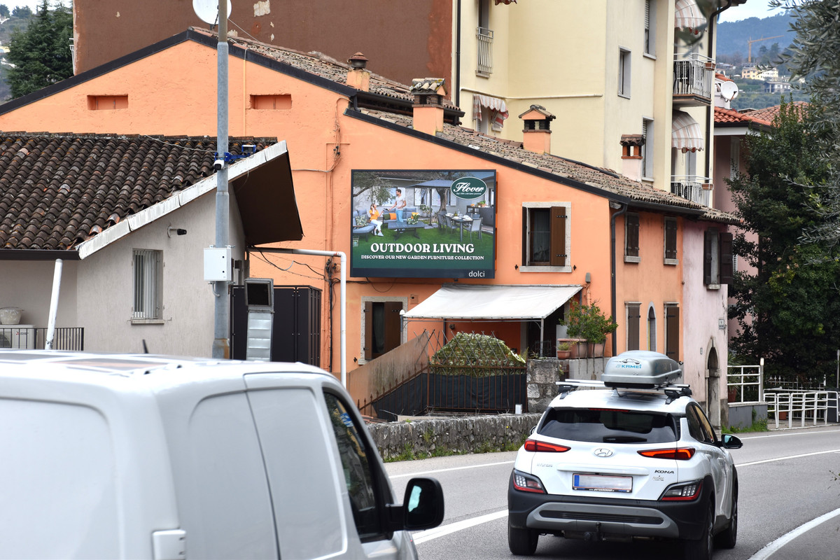 Impianto DISPLAY / LED a Garda, in zona Poker Bar