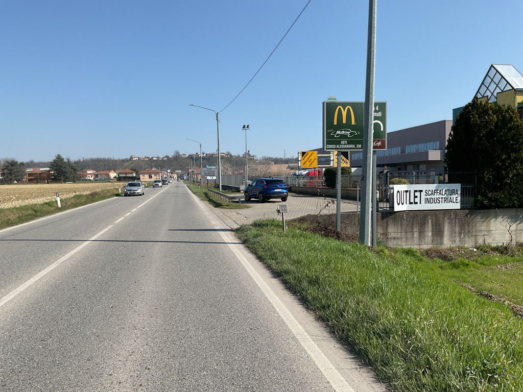 Impianto CARTELLONISTICA a Asti, in zona Quarto d'Asti