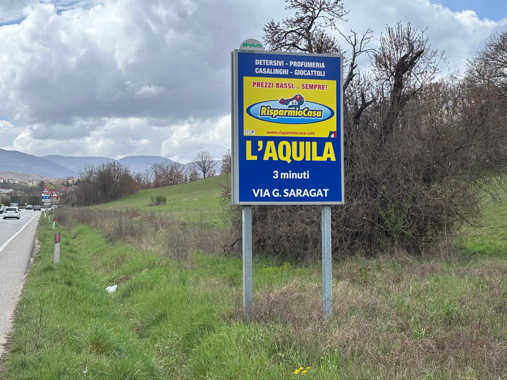 Impianto CARTELLONISTICA a L'Aquila, in zona In's Mercato