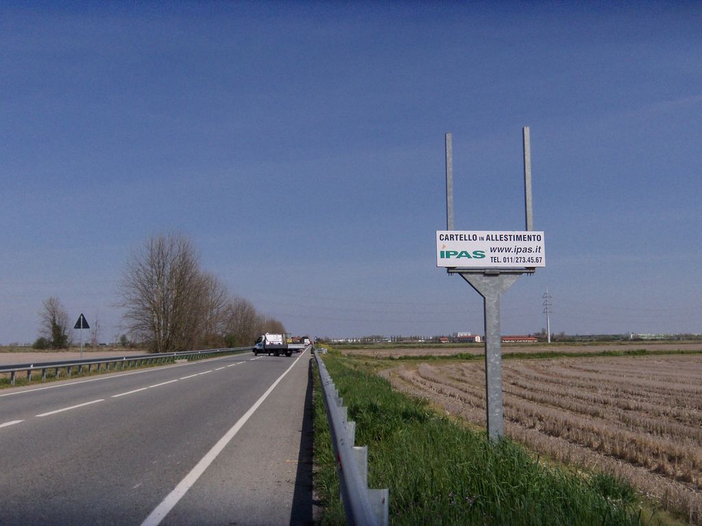Impianto CARTELLONISTICA a Desana