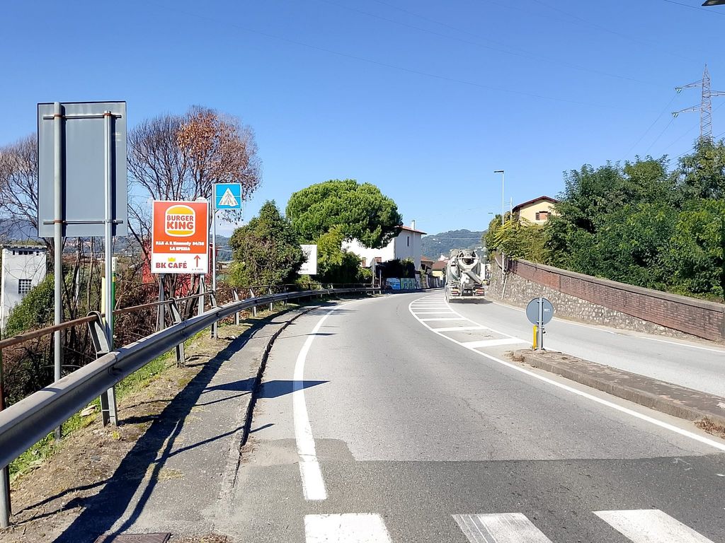 Impianto CARTELLONISTICA a La Spezia, in zona OBI