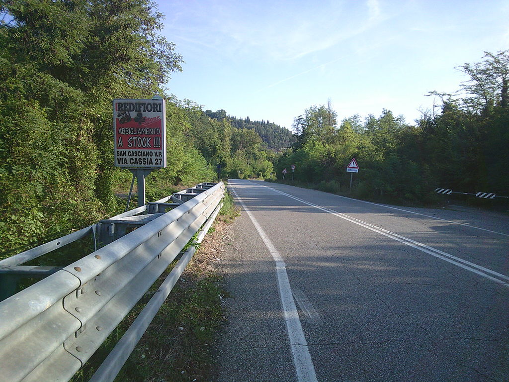 Impianto CARTELLONISTICA a Impruneta, in zona Hotel Villa Ambrosina