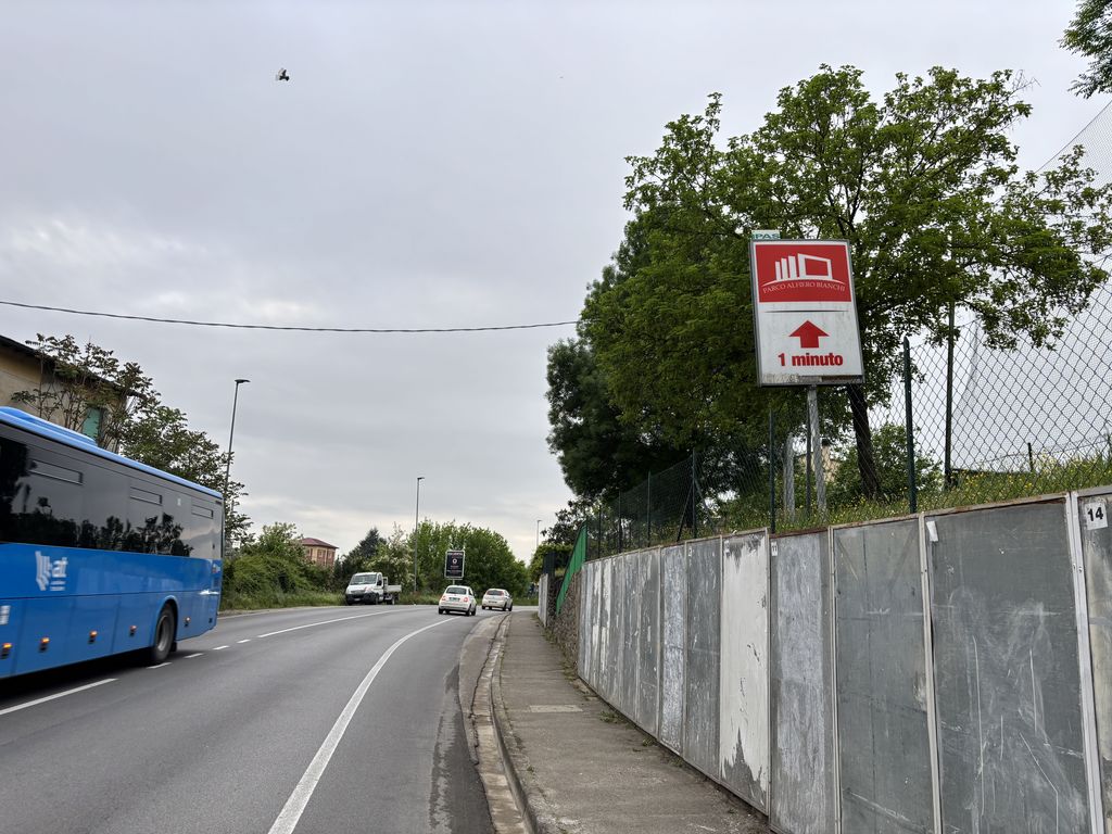 Impianto CARTELLONISTICA a Figline e Incisa Valdarno, in zona Ristorante Pizzeria 
